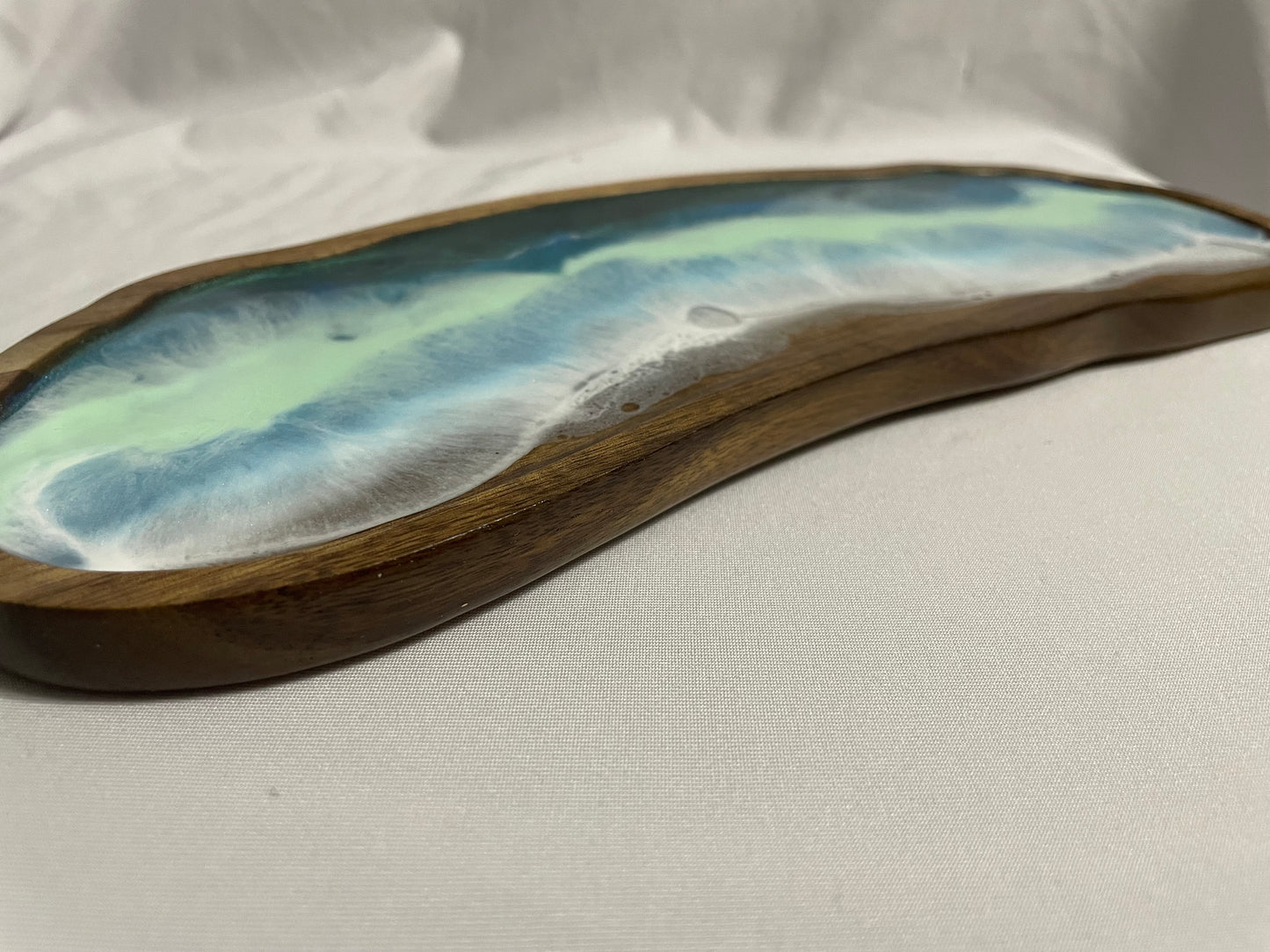 Ocean Wave Acacia Board