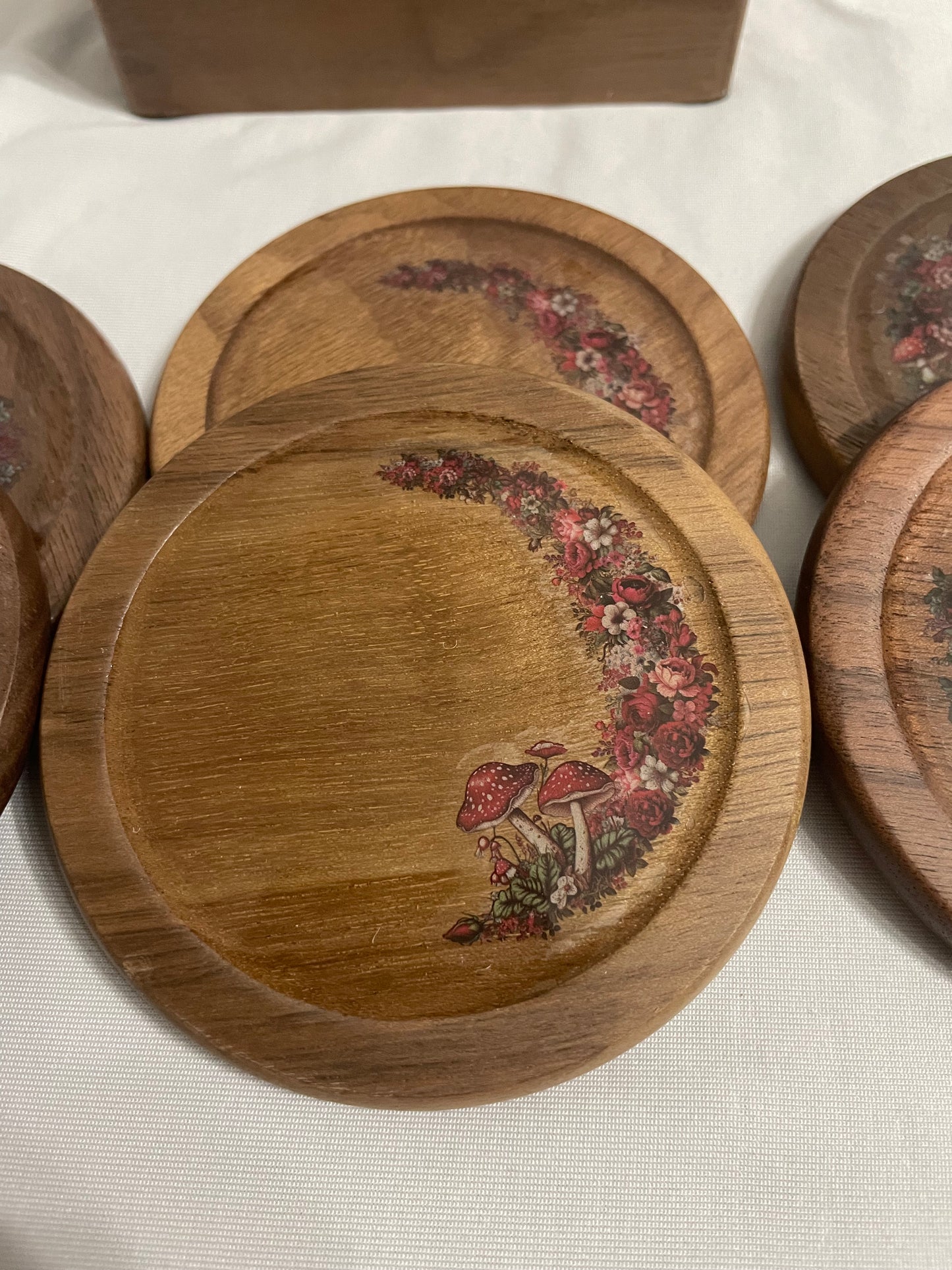 Red mushroom walnut coaster set + holder