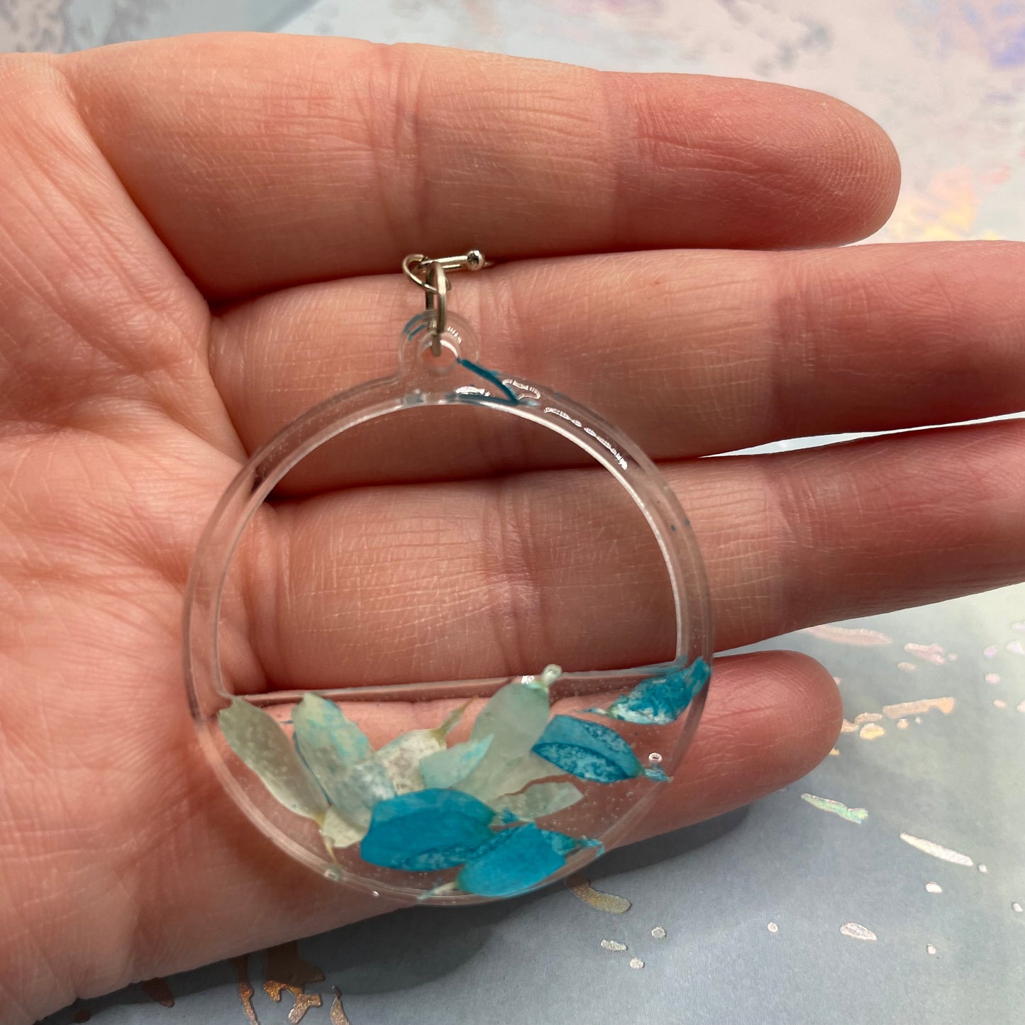 Horizon : Boucles d'oreilles pétales de fleurs bleues