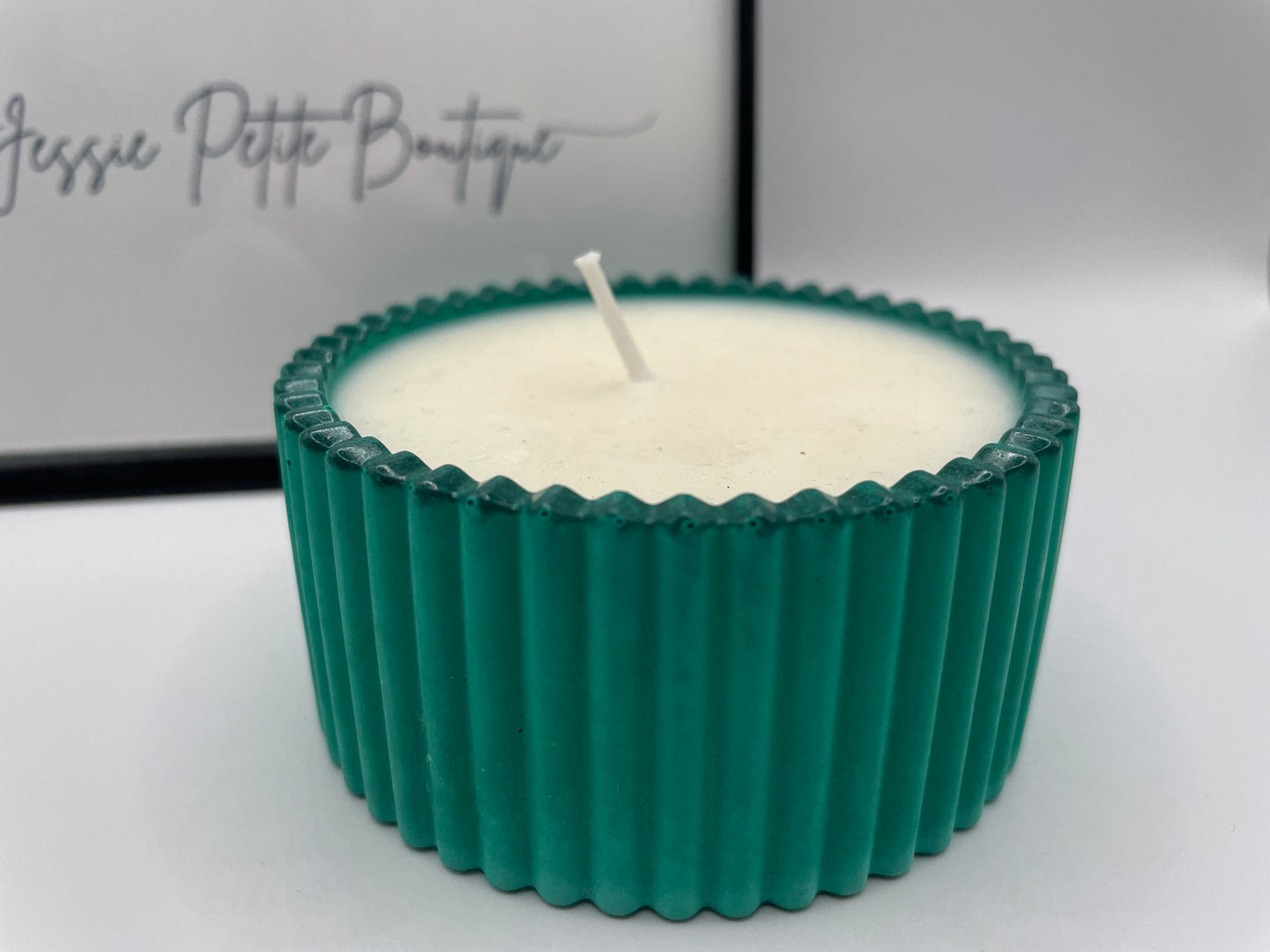 Green Eco-Resin Candle — Lemon & Orange Essential Oils