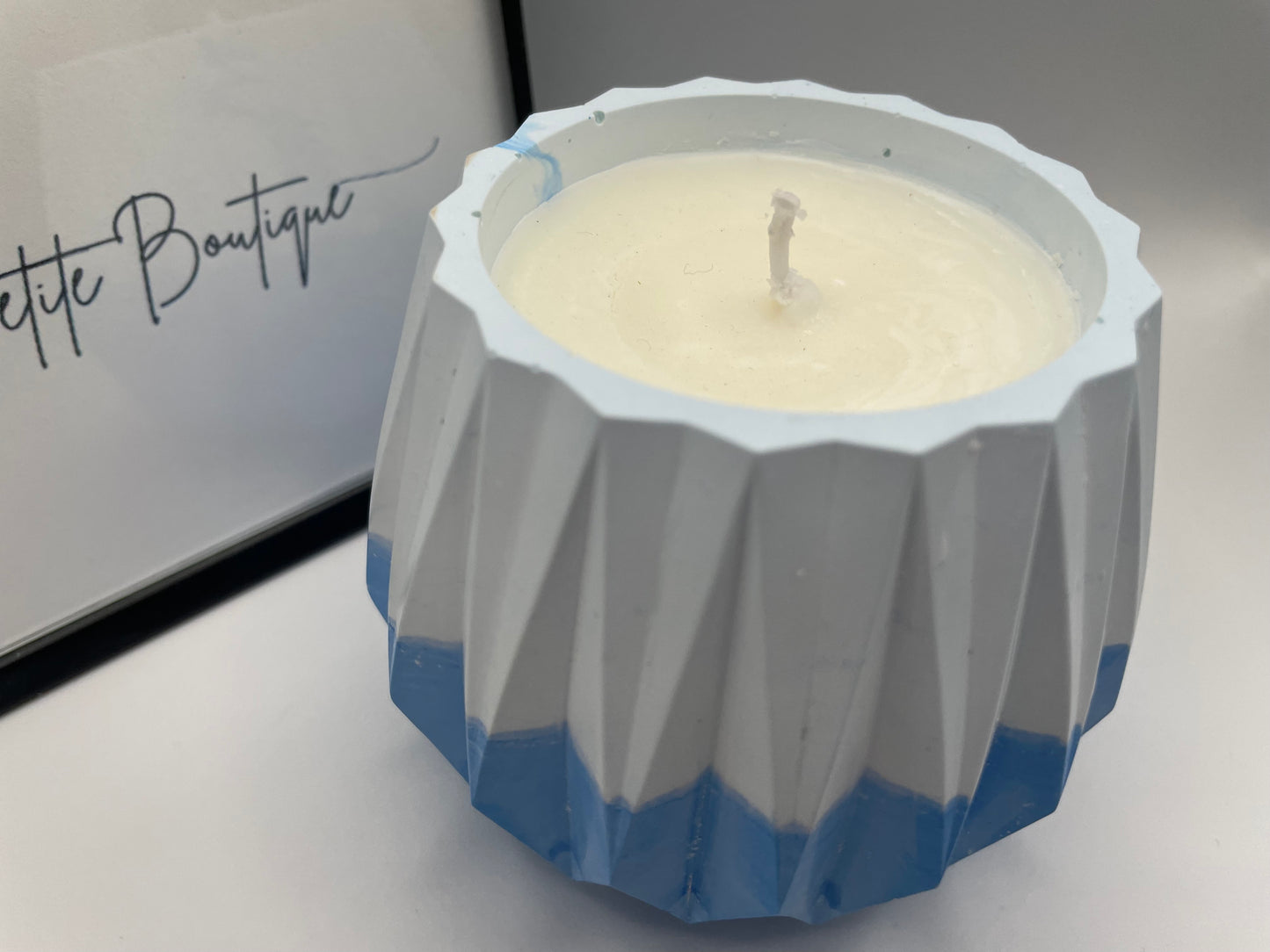 Bougie en Éco-Résine Bleue – Chandelle de Soya Parfum Citron Propre