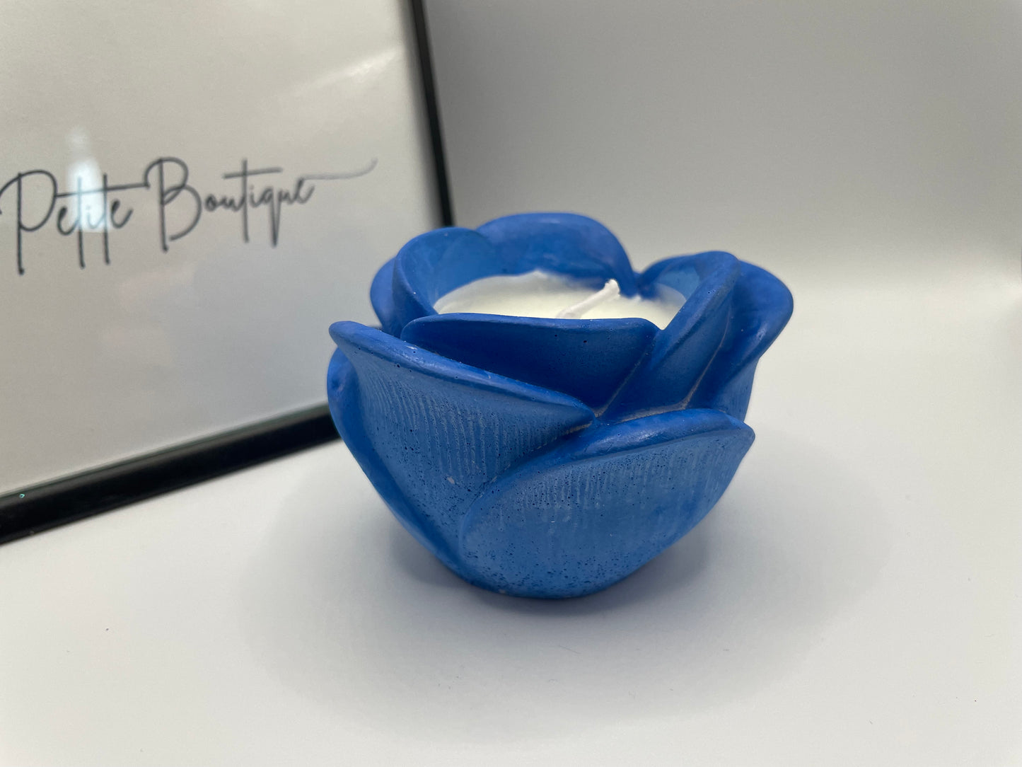 Blue Flower Eco-Resin Candle