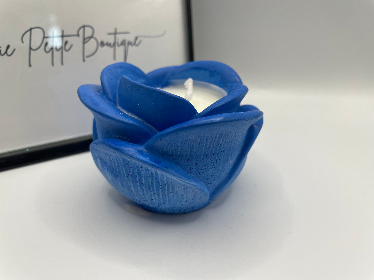 Blue Flower Eco-Resin Candle