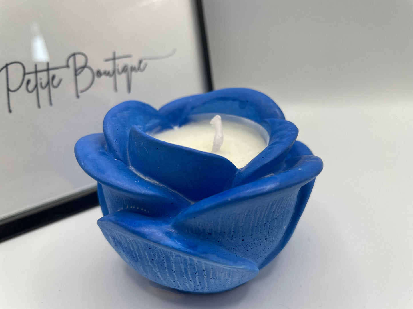 Blue Flower Eco-Resin Candle