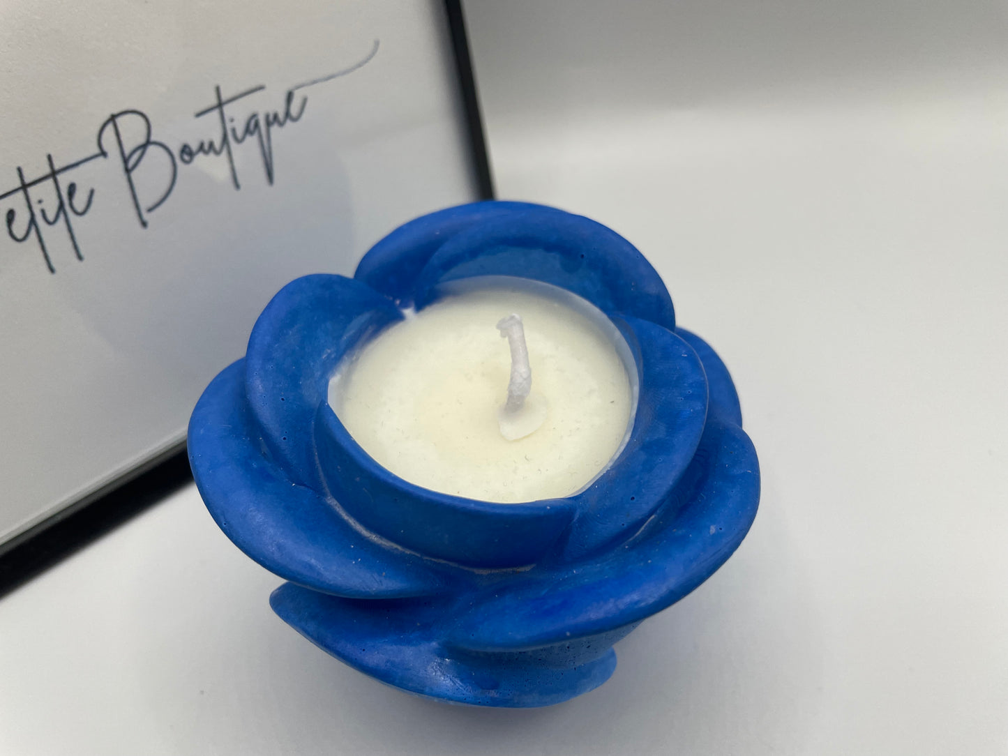 Blue Flower Eco-Resin Candle