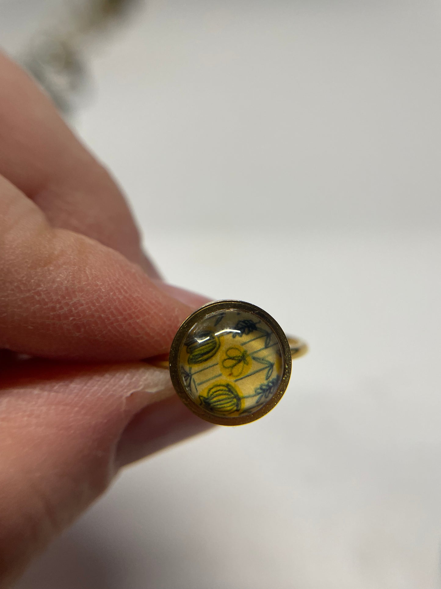 Adjustable Gold Floral Bezel Rings