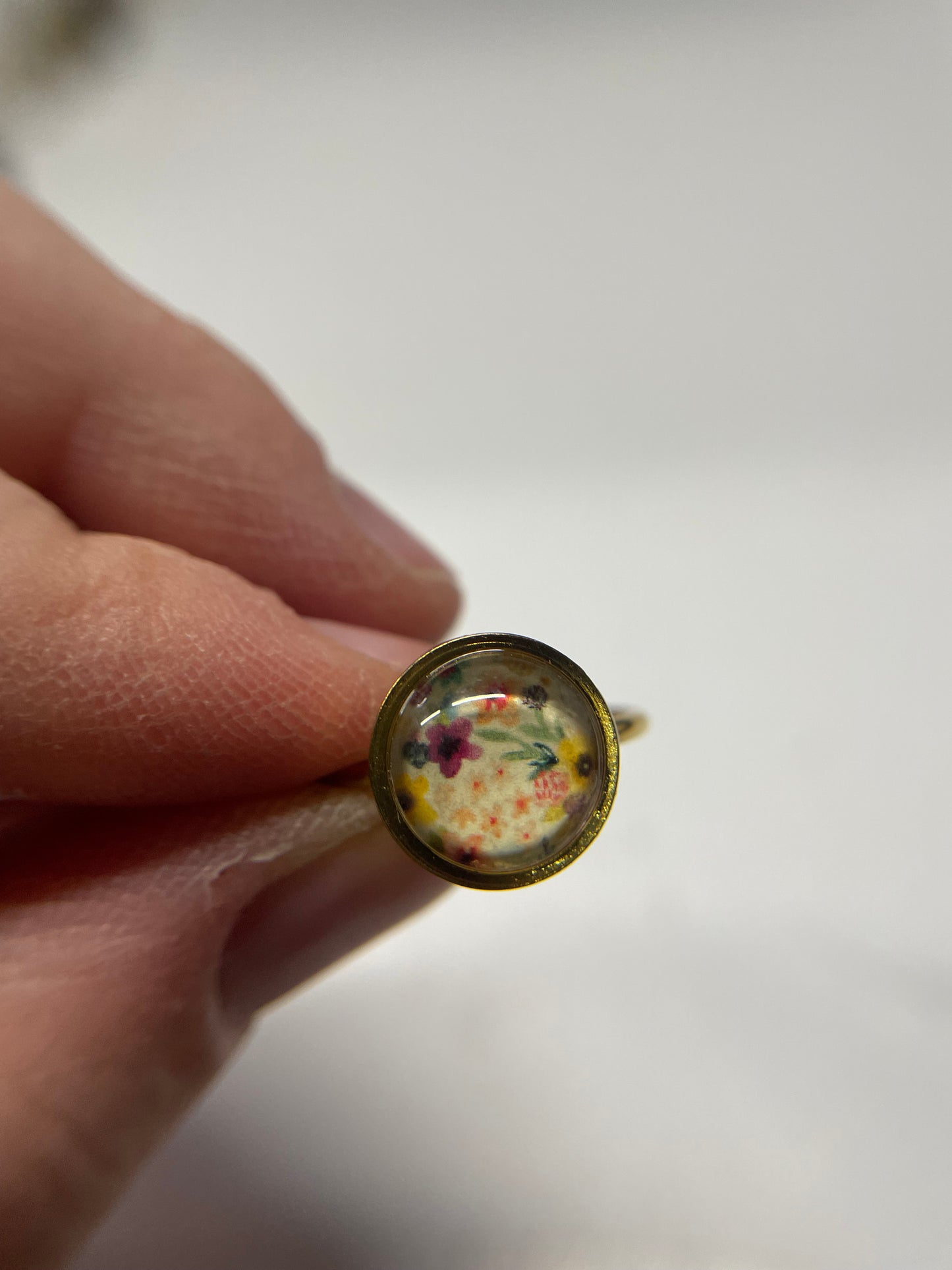 Adjustable Gold Floral Bezel Rings