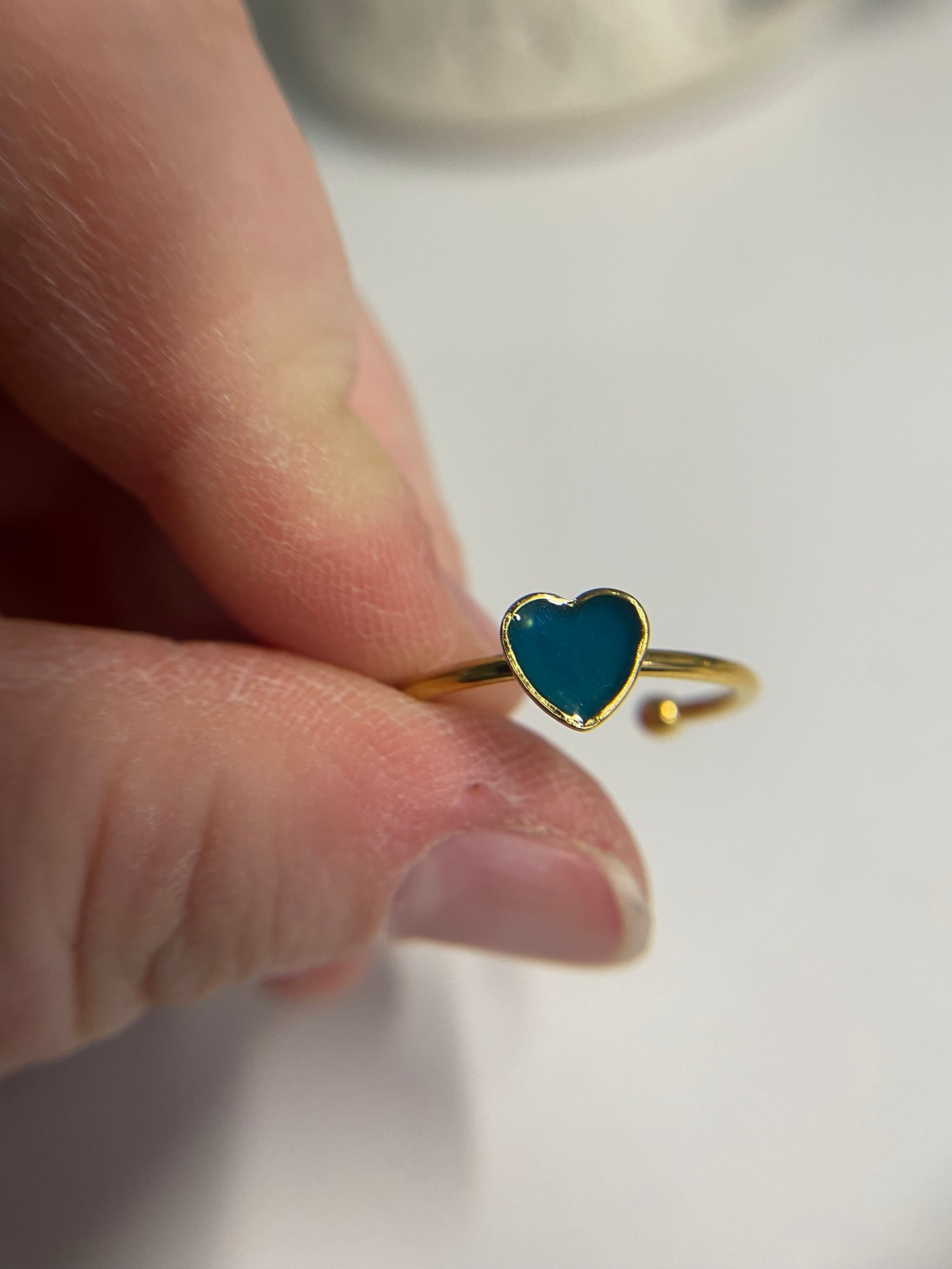 Bague ajustable cœur – acier inoxydable plaqué or 18k