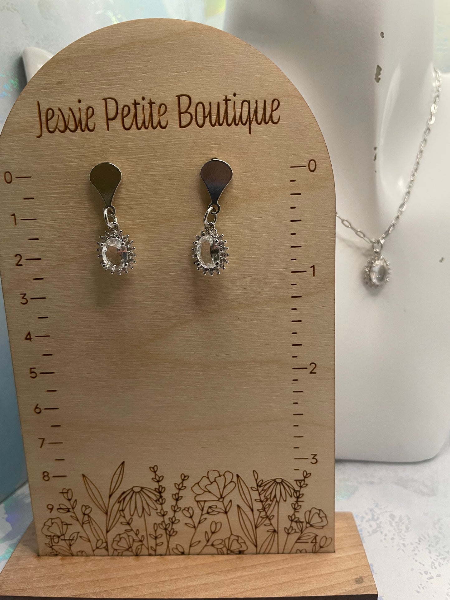 Ensemble ovale zircone cubique scintillantes - 20'' Sans Nickel