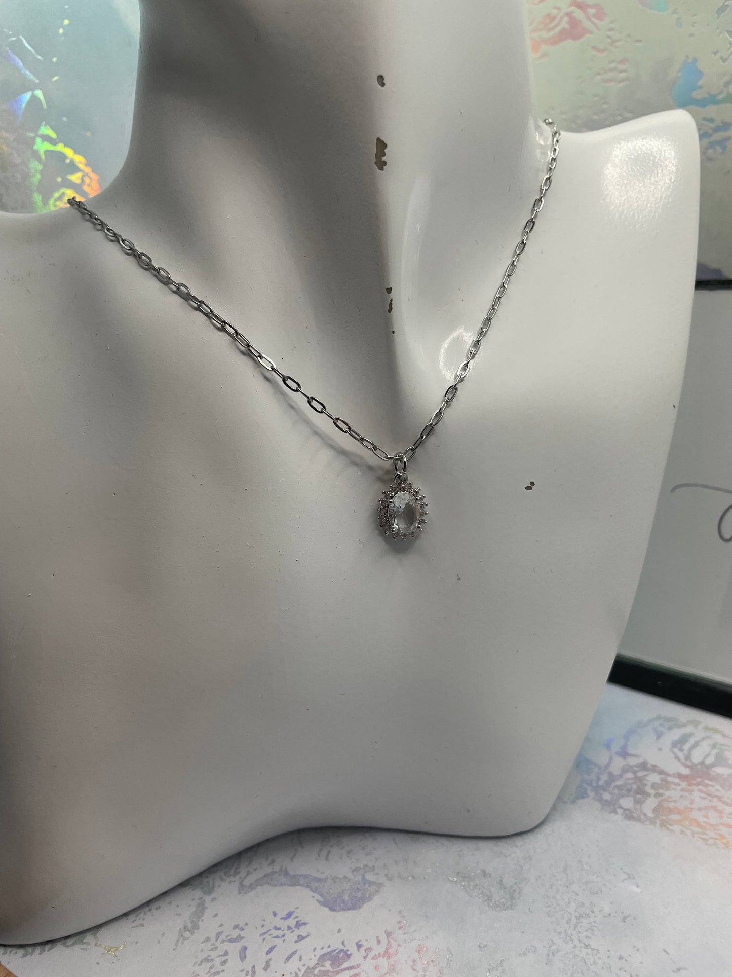 Ensemble ovale zircone cubique scintillantes - 20'' Sans Nickel