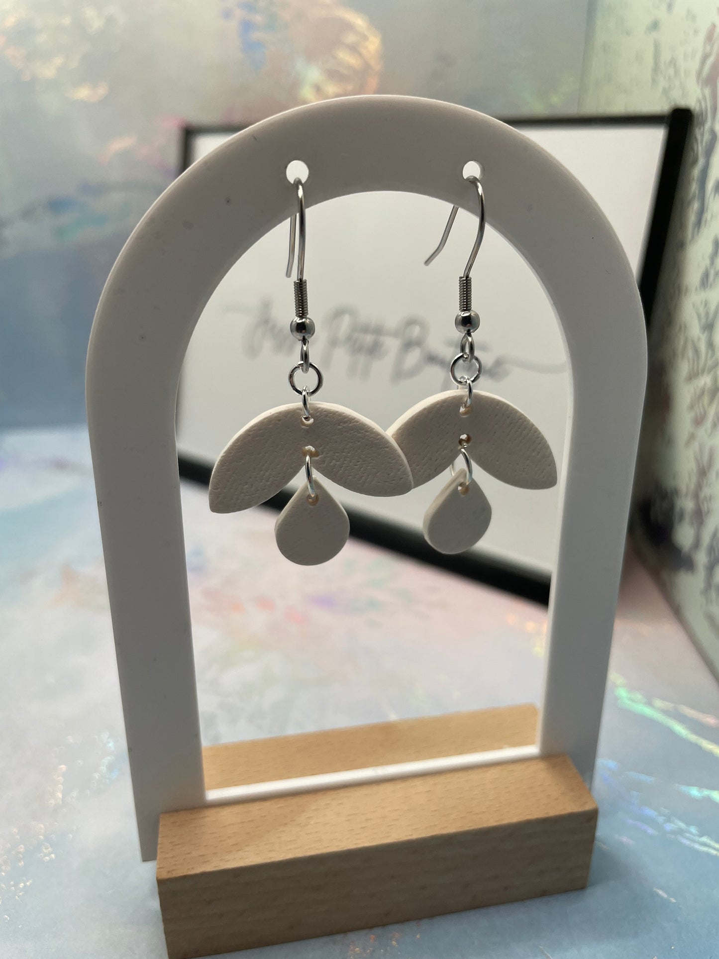 Boucles d'oreilles fleurs en argile blanche - Acier Inoxydable + Sans Nickel