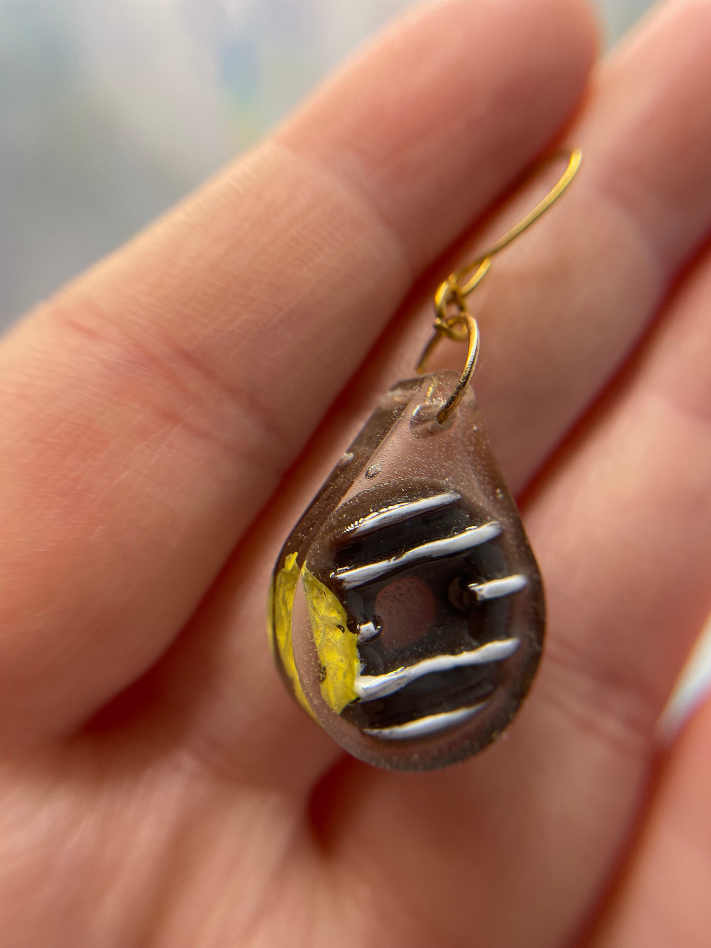 Boucles d'oreilles beigne pendant en goutte