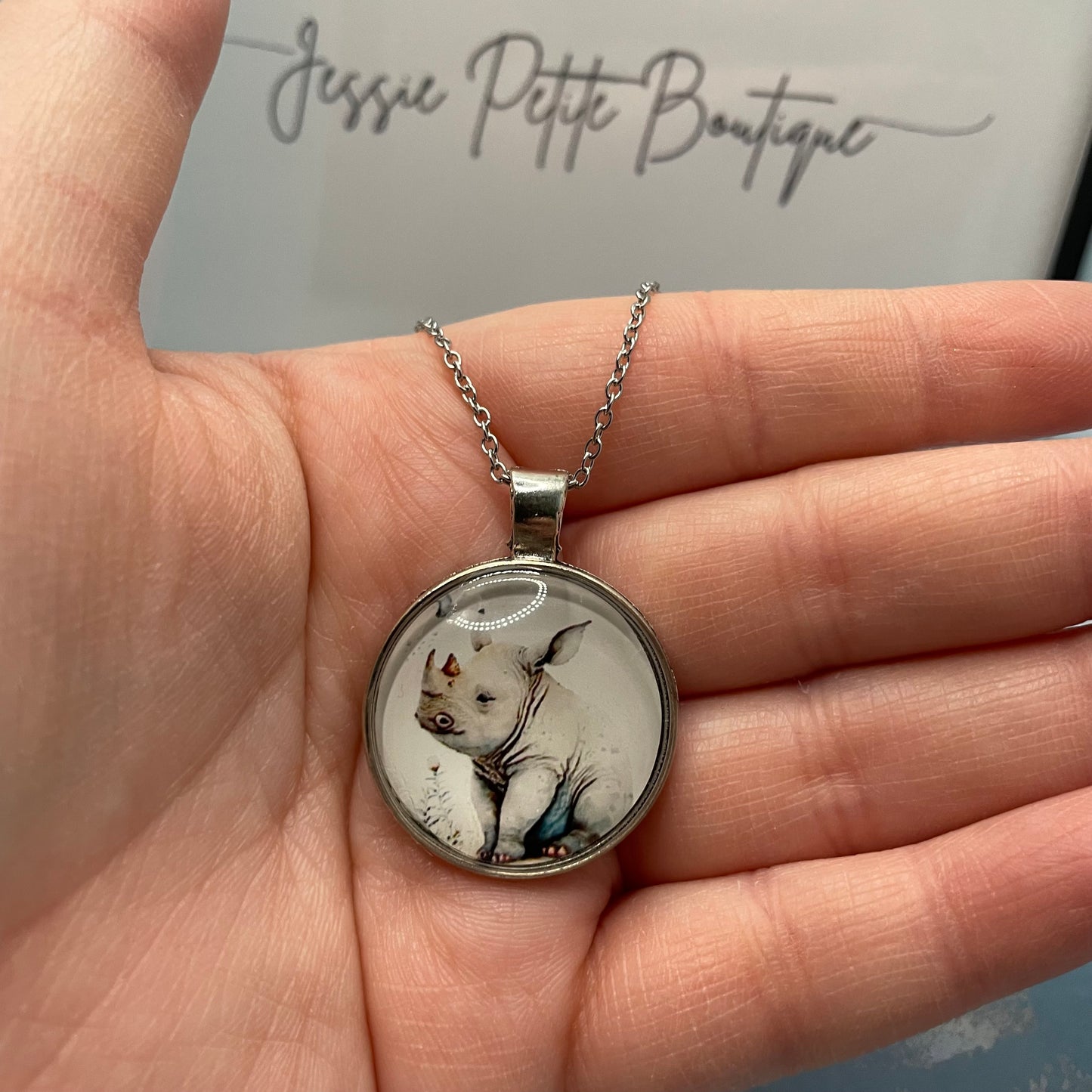 Rhinoceros Cabochon Necklace – 20'' Silver Chain