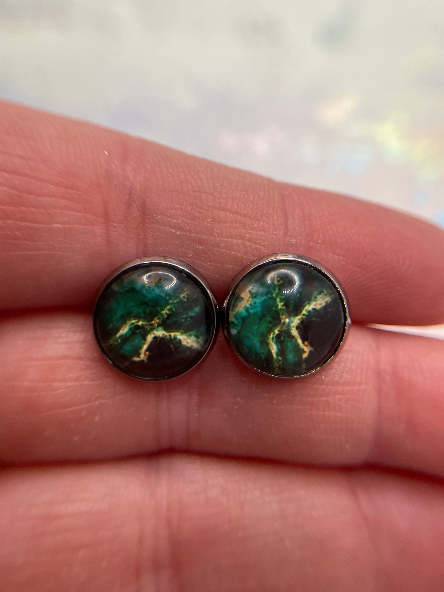 Bouton d'oreilles cabochon vert marbré-Acier Inoxydable+Sans Nickel