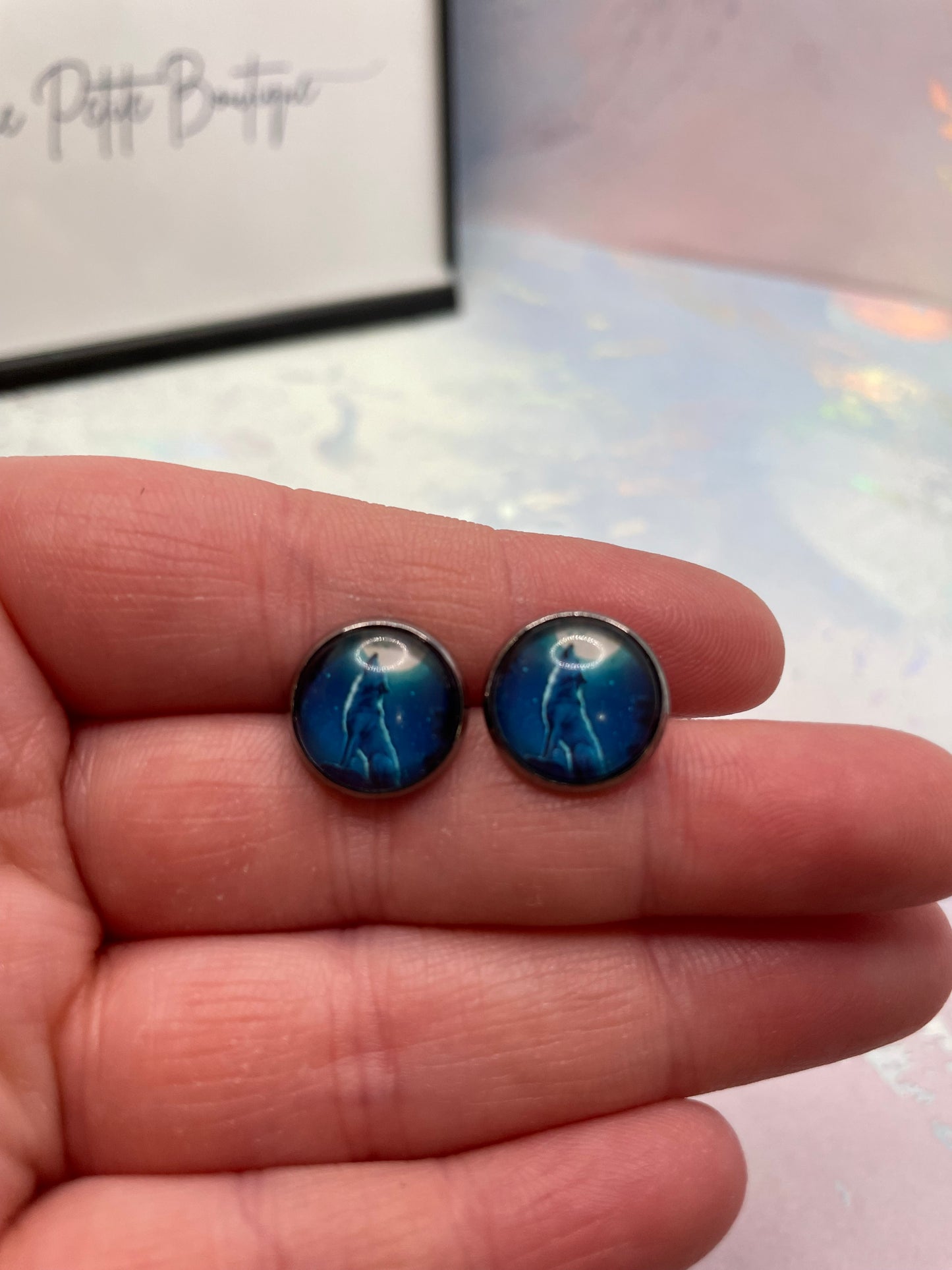 Wolf Silhouette Cabochon Stud Earrings-Stainless Steel+Nickel Free