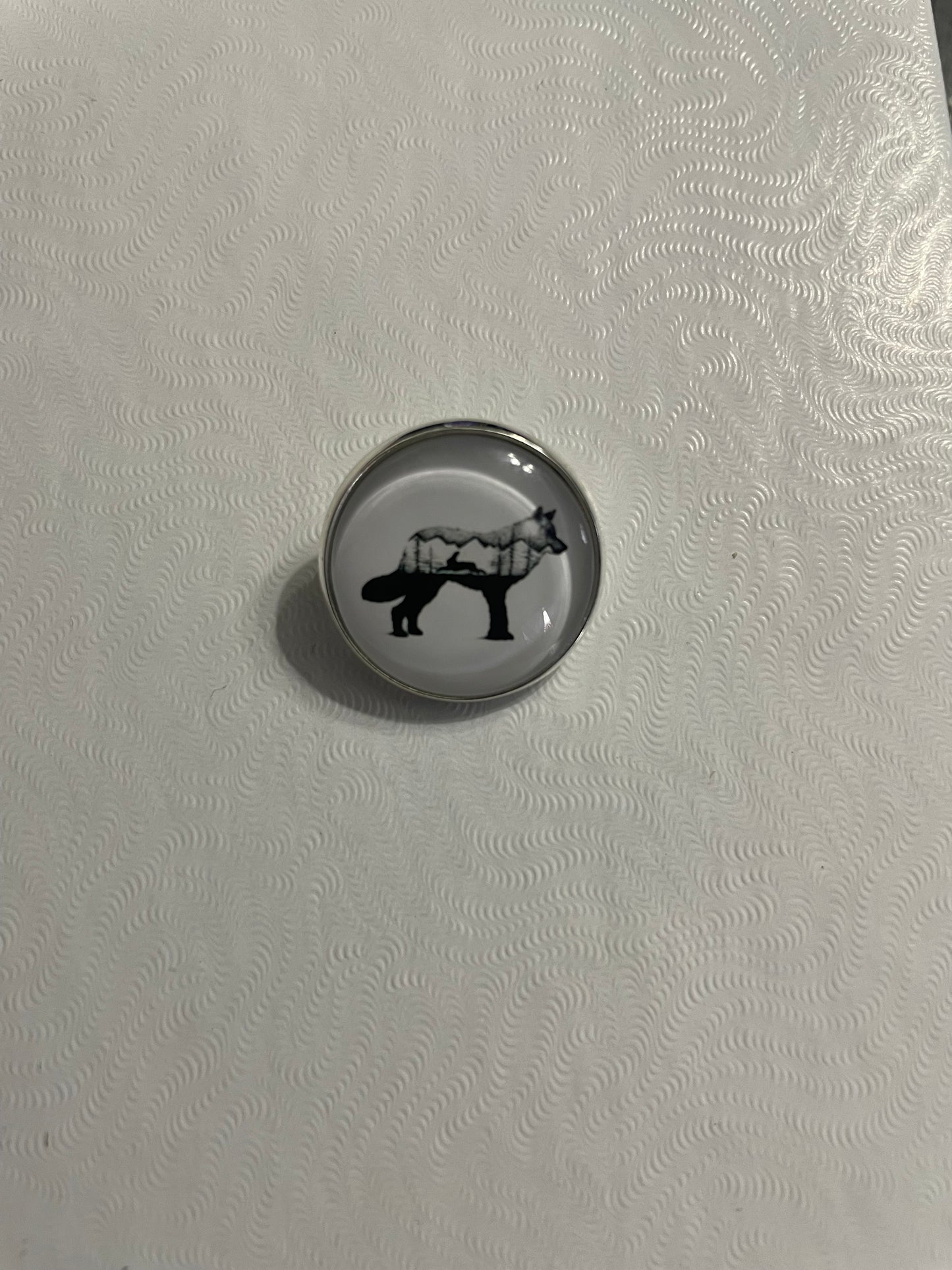 Broche Renard & Forêt – 20 mm