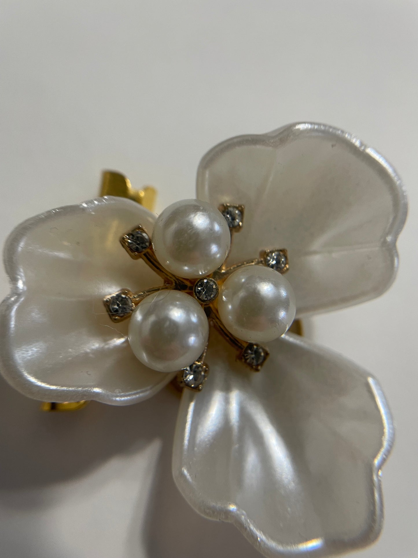 Broche Fleur avec Perles