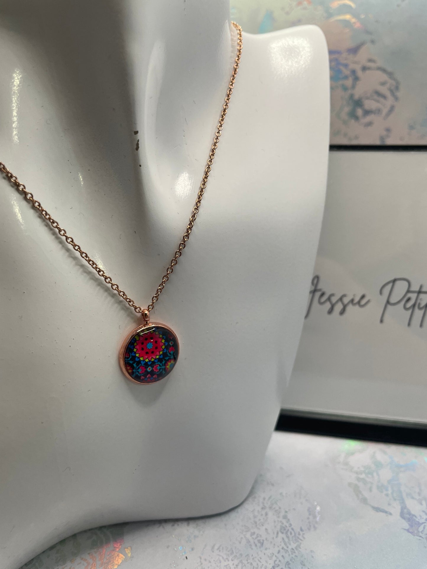 Funky Pattern Rose Gold Cabochon 17''Stainless steel