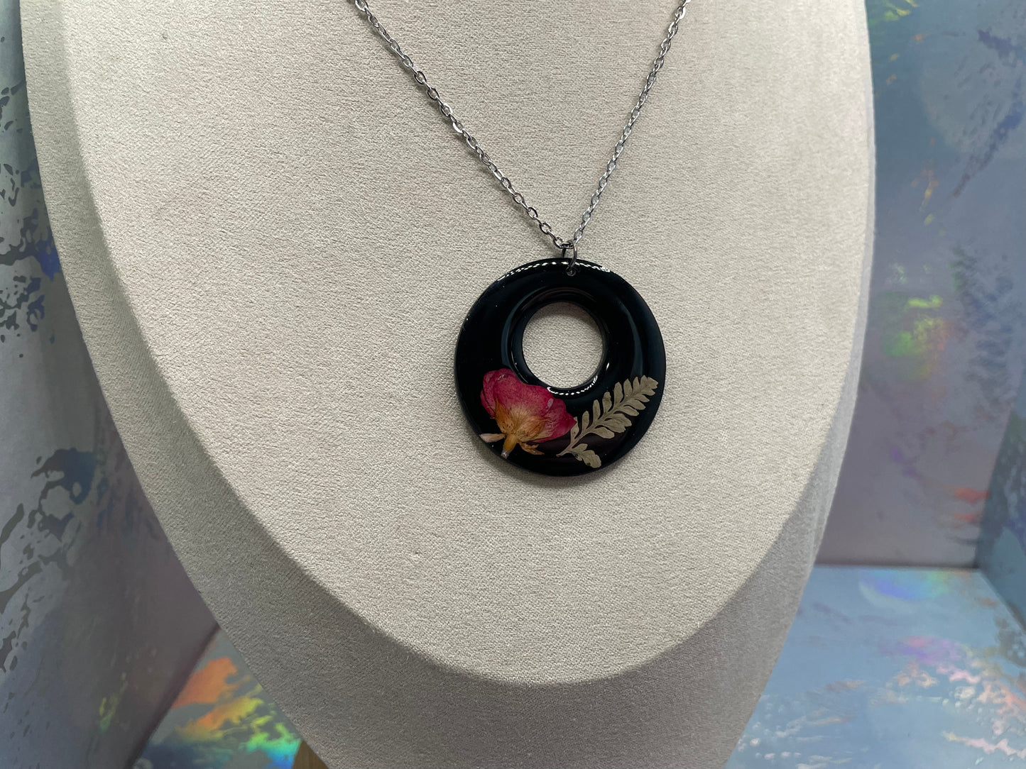 Collier Rond Résine avec Fleur Séchée-25''Sans Nickel+Acier Inoxydable