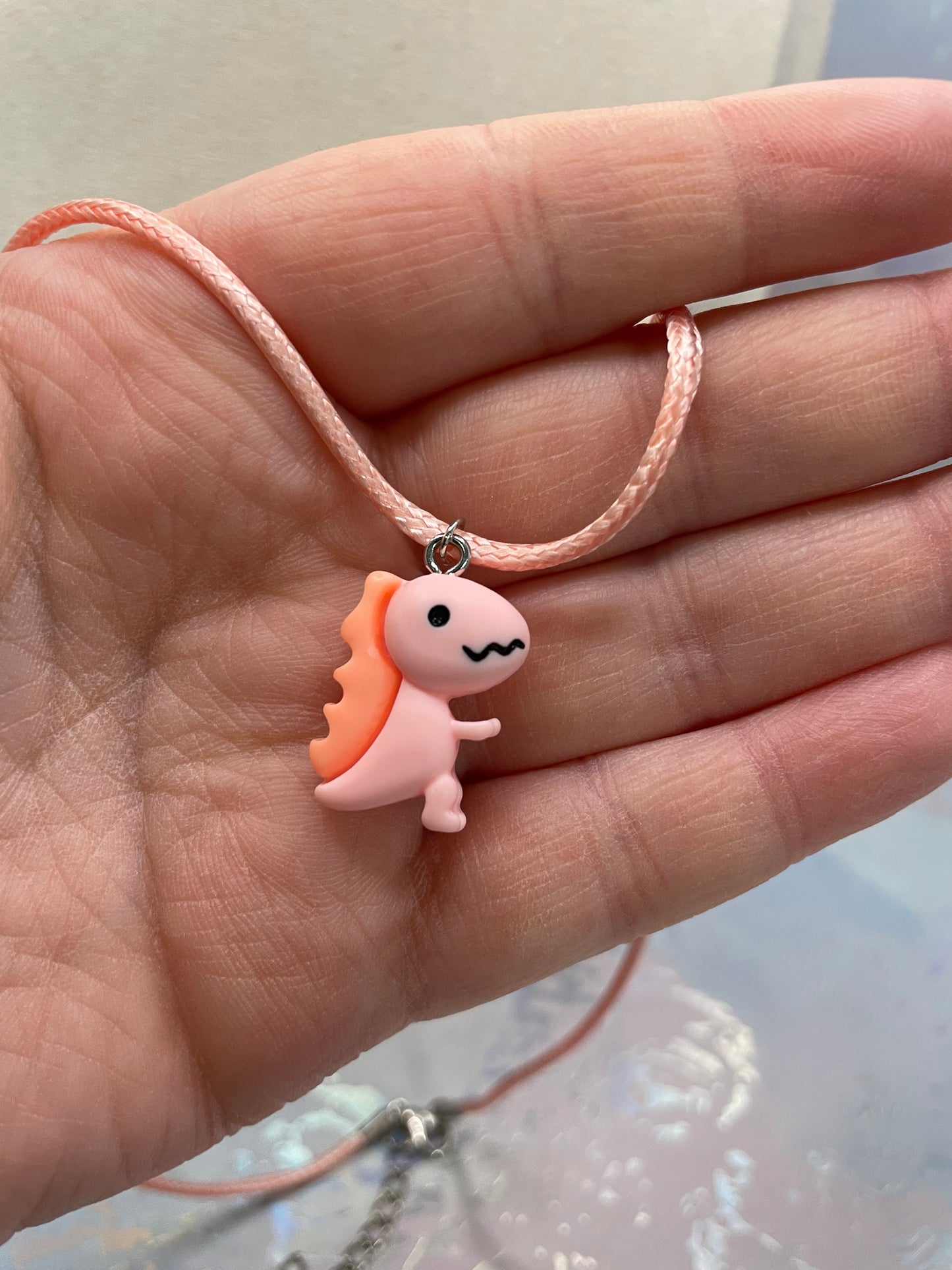 Collier Dinosaure Rose-Corde Rose