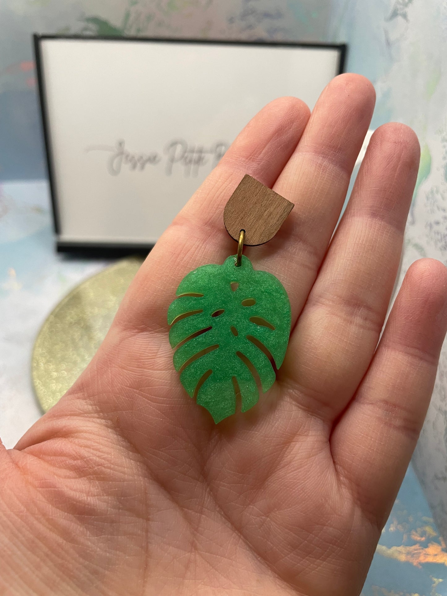 Boucles d'oreilles Monstera vertes+bouton en bois - Acier inoxydable