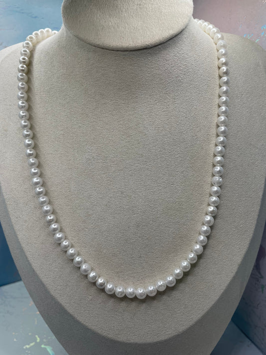 Classic Pearl Necklace-19''