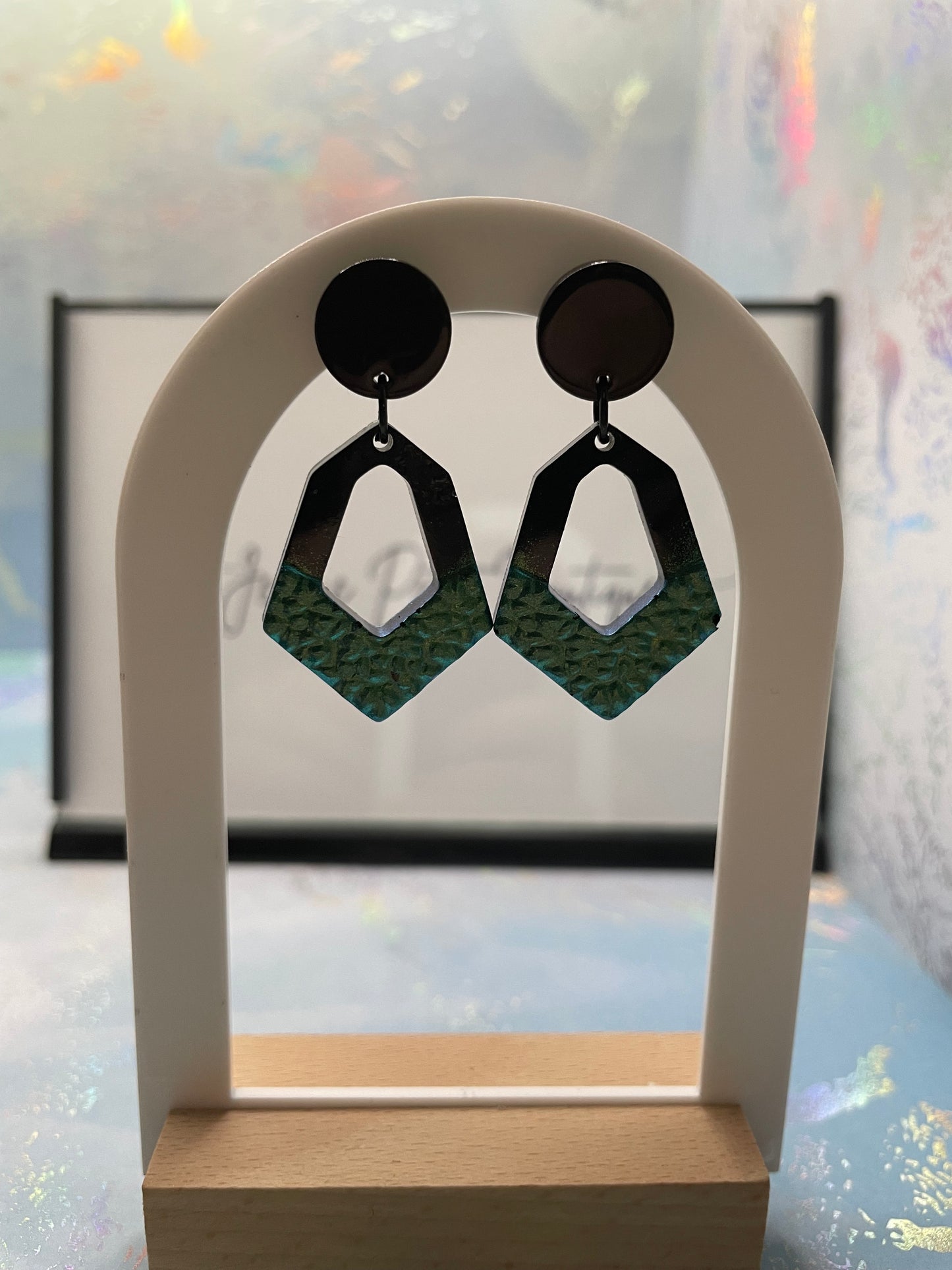Boucles d'oreilles géode noire et bleu caméléon - Acier inoxydable