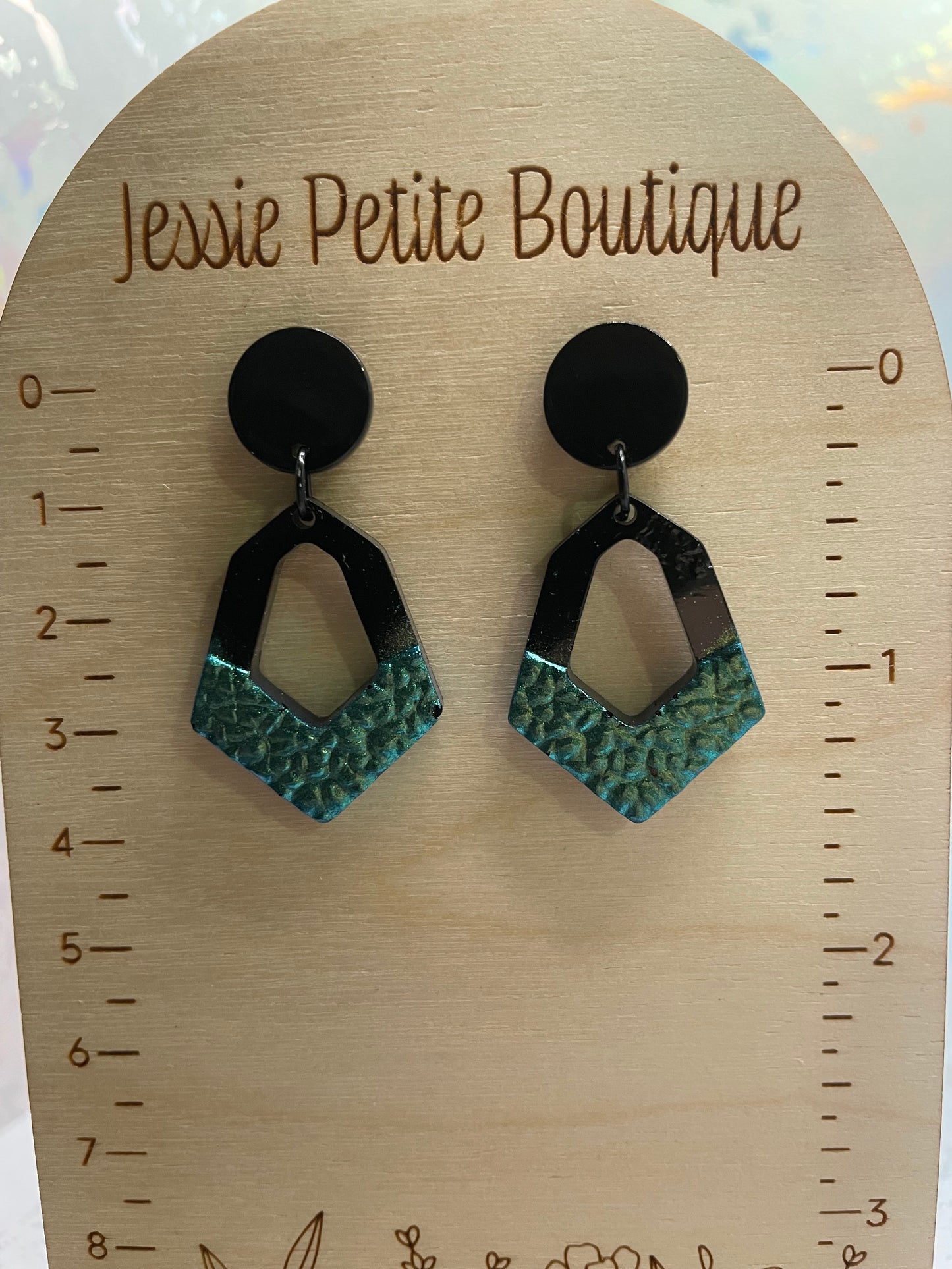 Boucles d'oreilles géode noire et bleu caméléon - Acier inoxydable