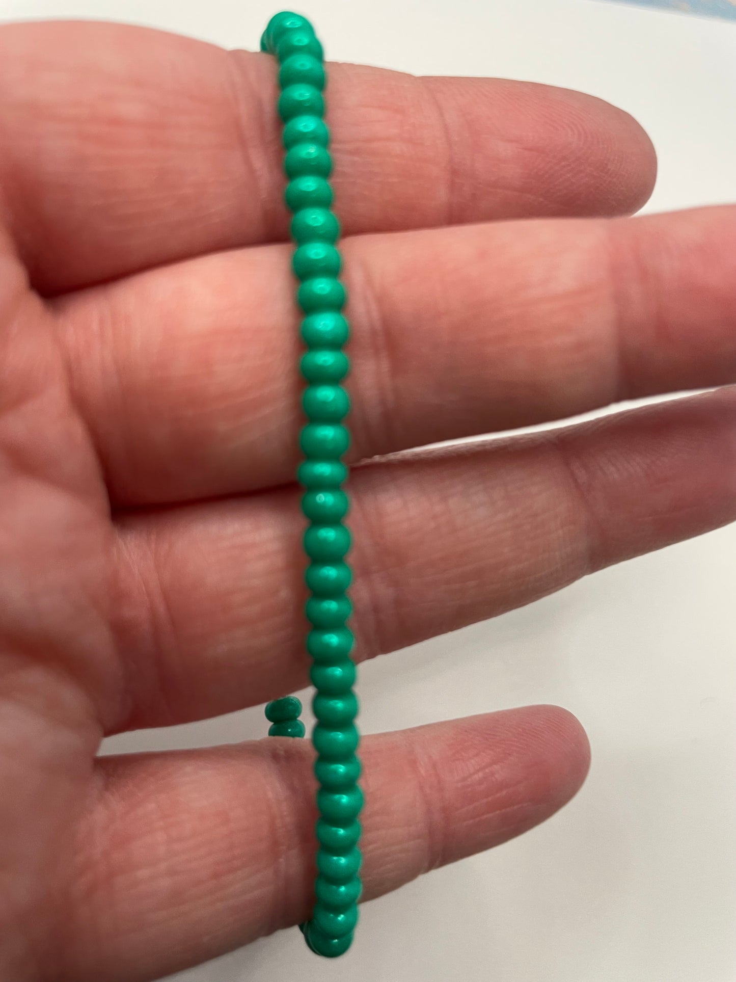 Bracelet perles de rocaille tchèques vertes