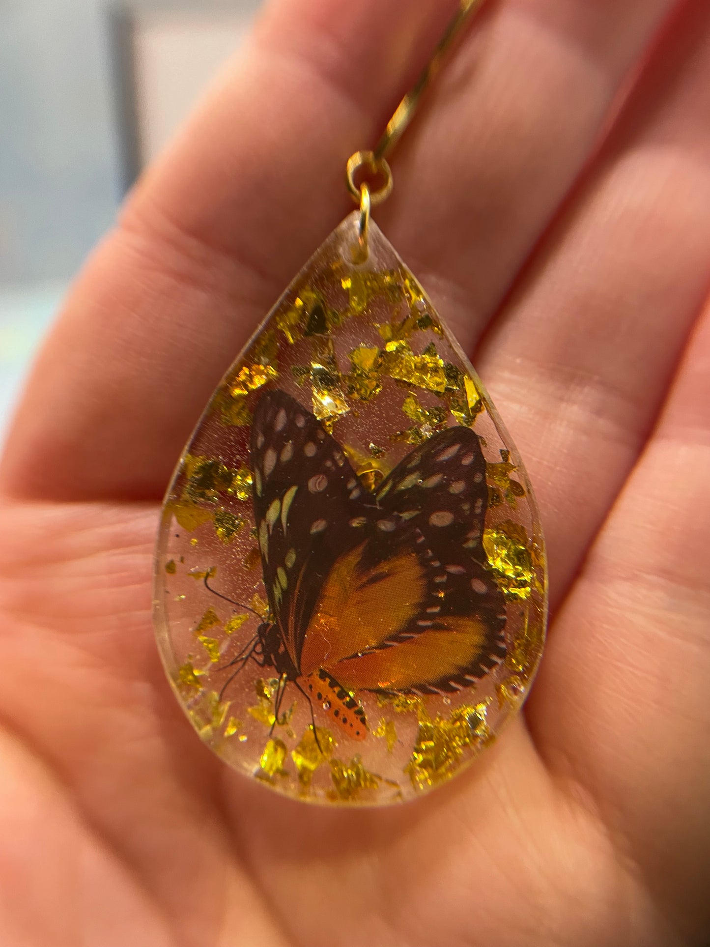 Boucles d'oreilles papillon jaune dans goutte- Acier Inoxydable