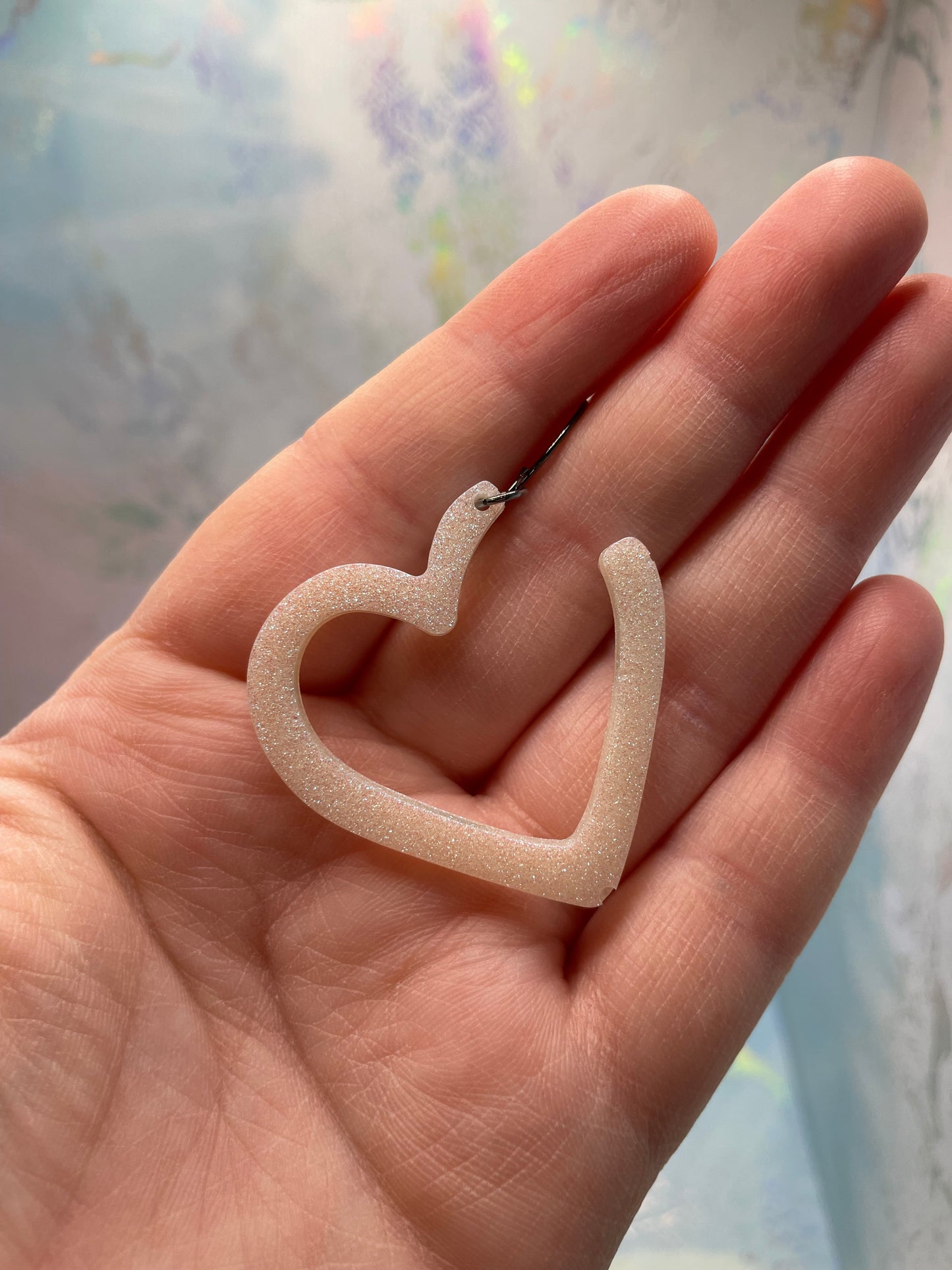 Grosses Boucles d'oreilles cœur blanc scintillant pendant