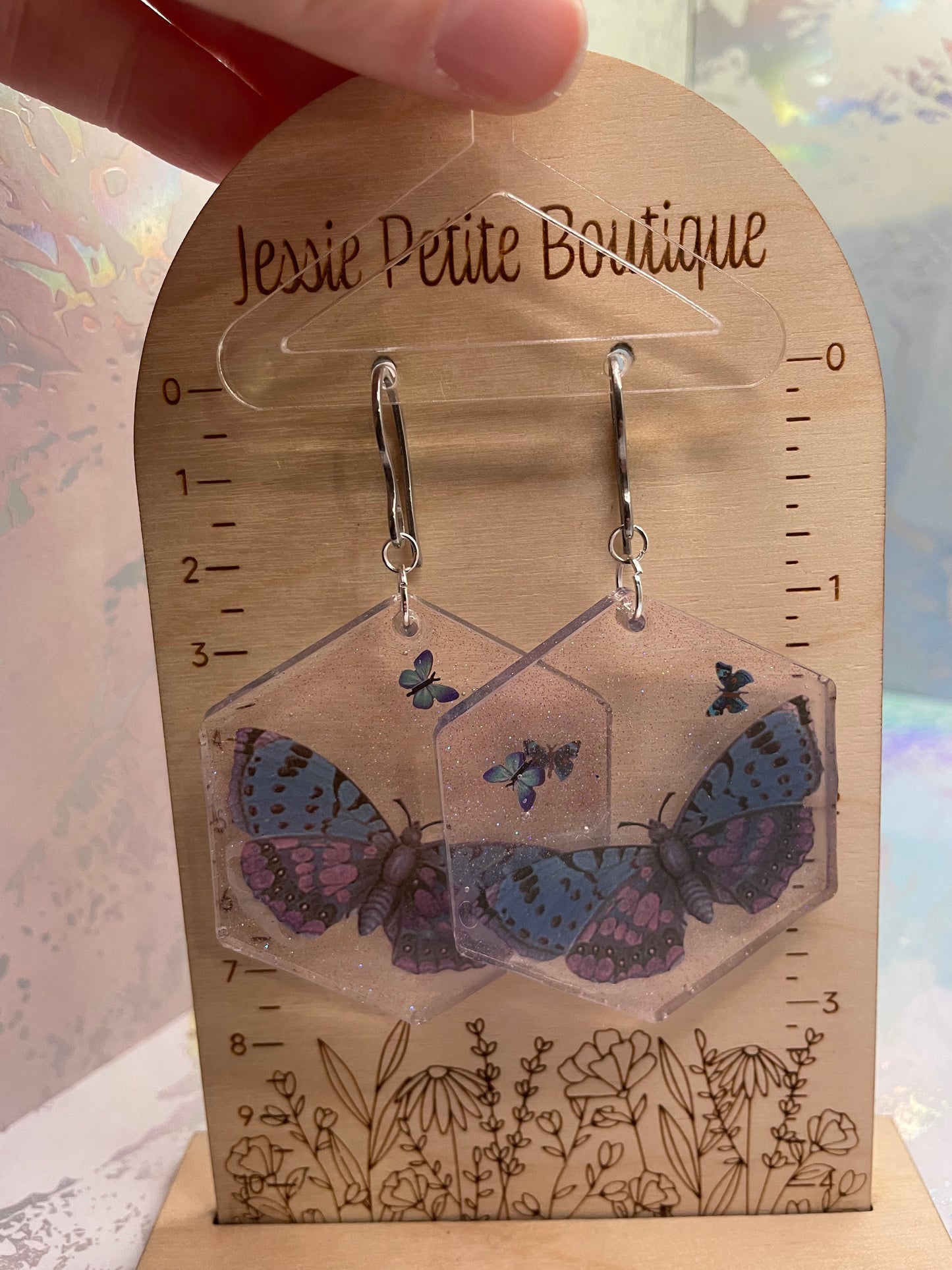 Boucle d'oreille papillon dans gros hexagon scintillant – Acier inoxydable