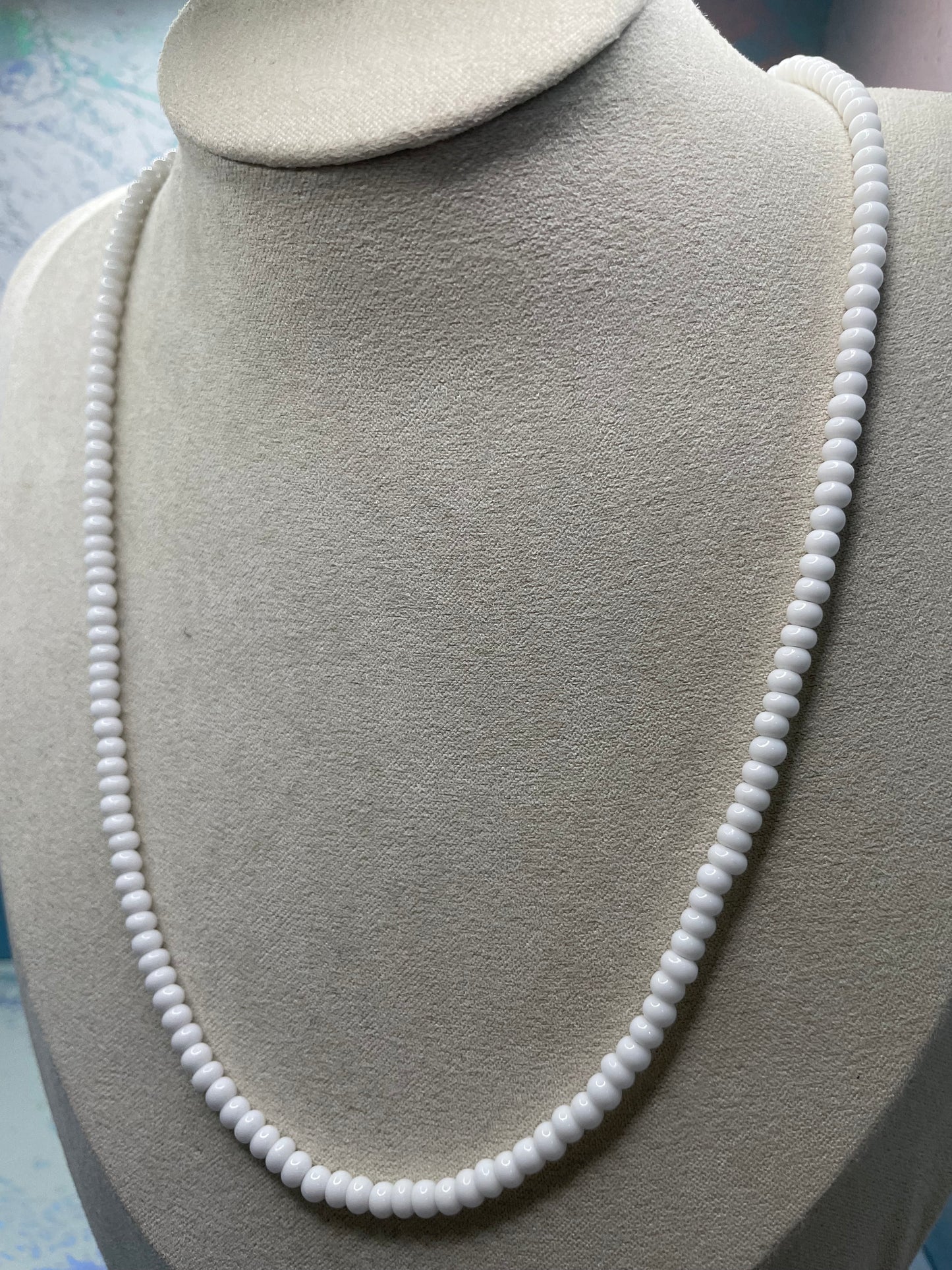 Collier en perles de rocaille tchèques blanches – Acier inoxydable