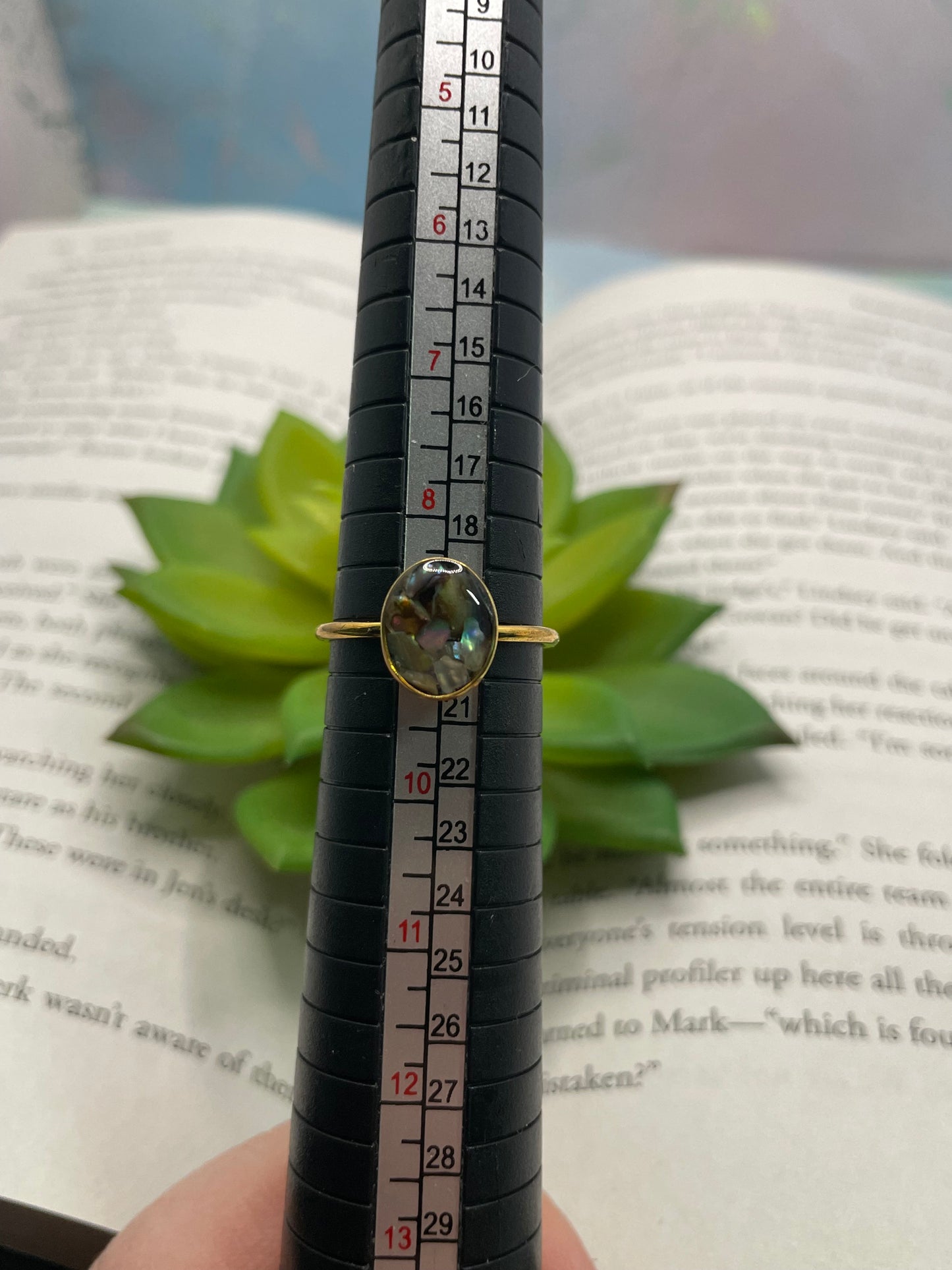 Gold Shell Oval Ring - Size 9US