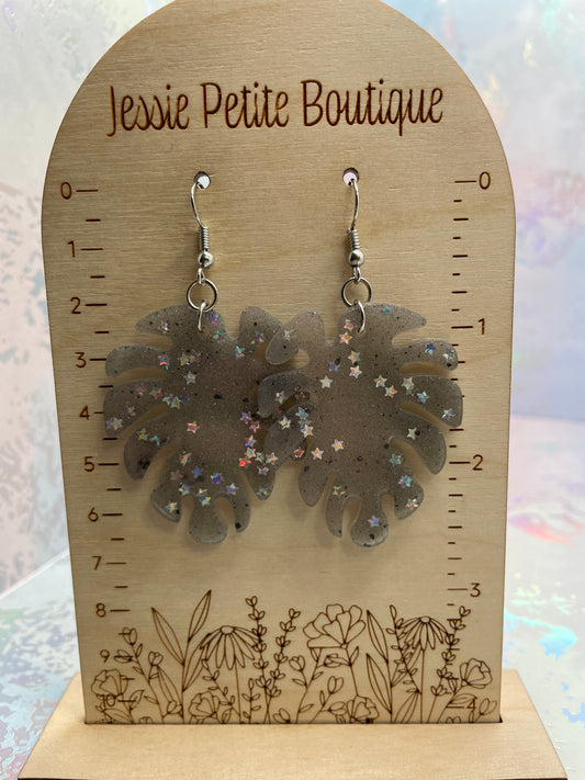 Boucles d'oreilles Monstera grises scintillantes
