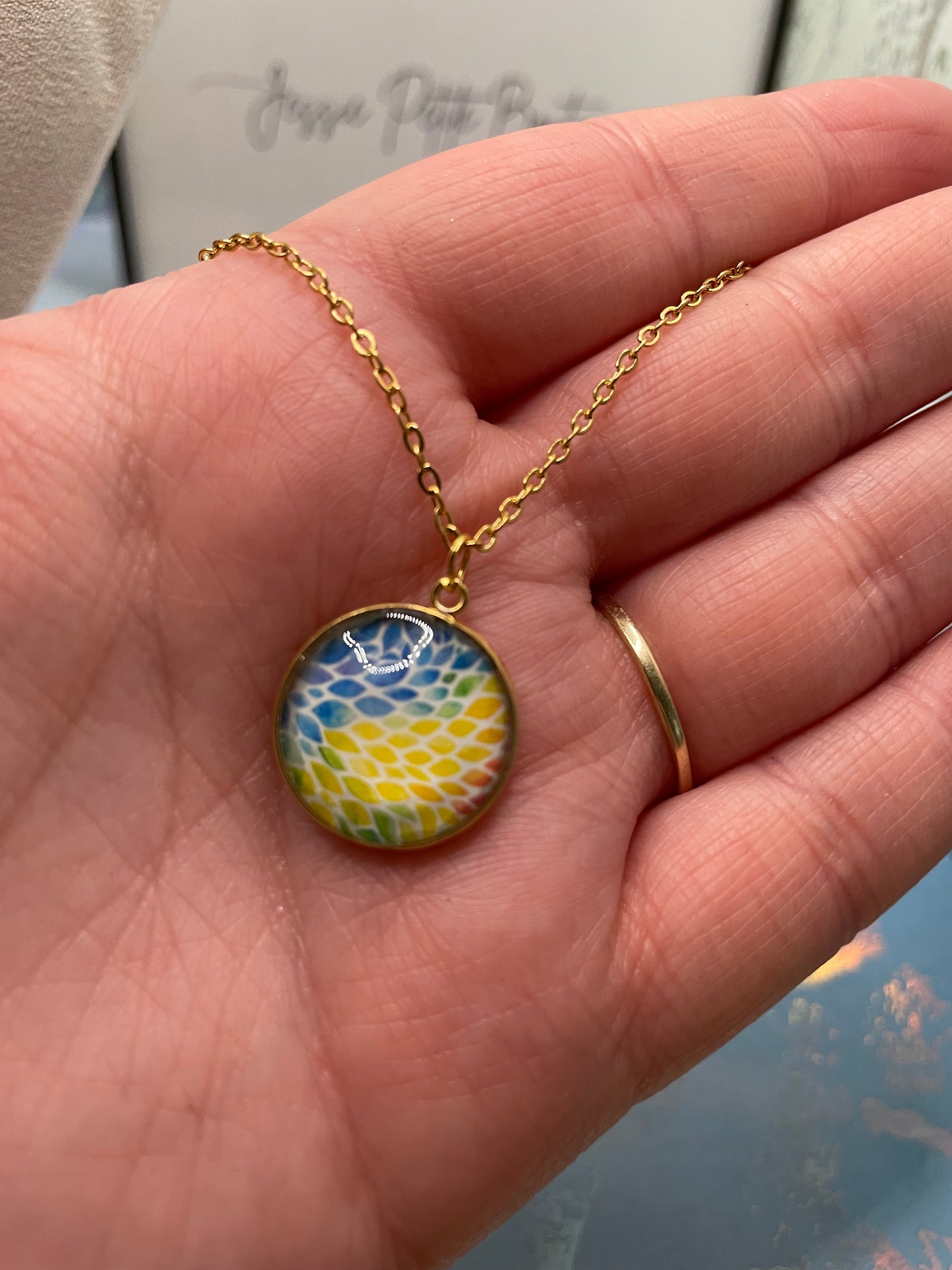 Floral Cabochon Necklace–18"