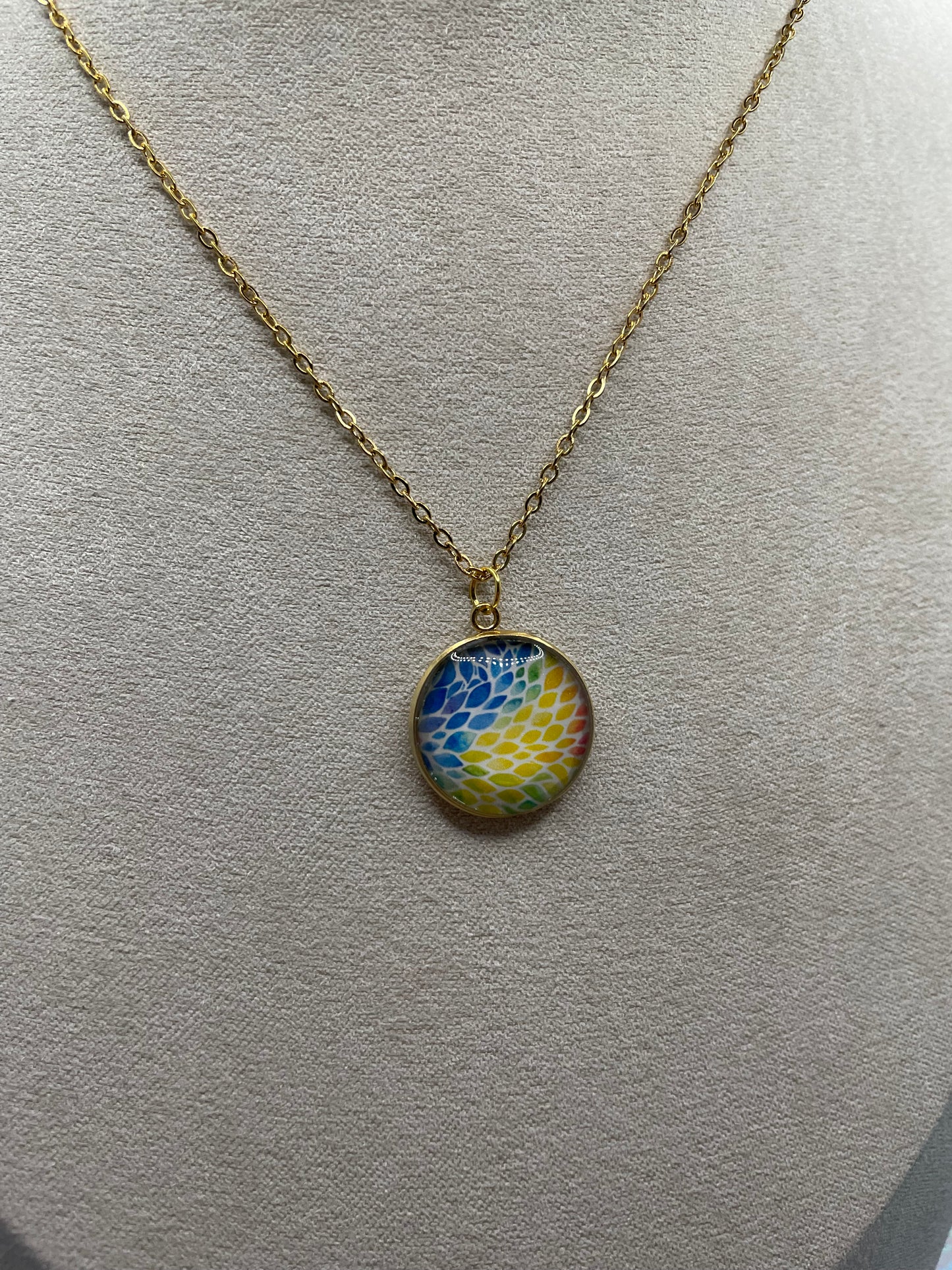 Floral Cabochon Necklace–18"