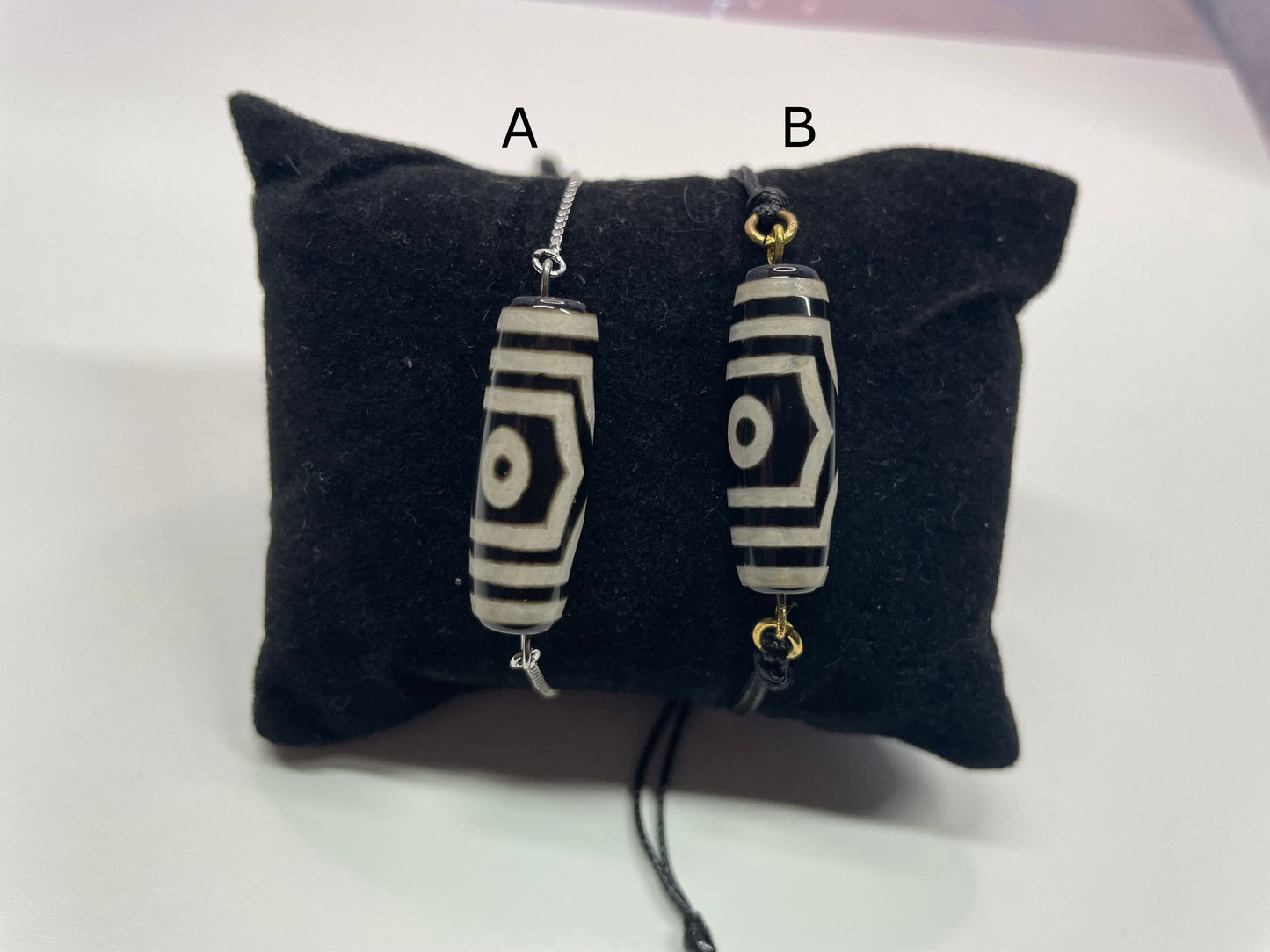 Bracelet ajustable bille géométrique noir et ivoire