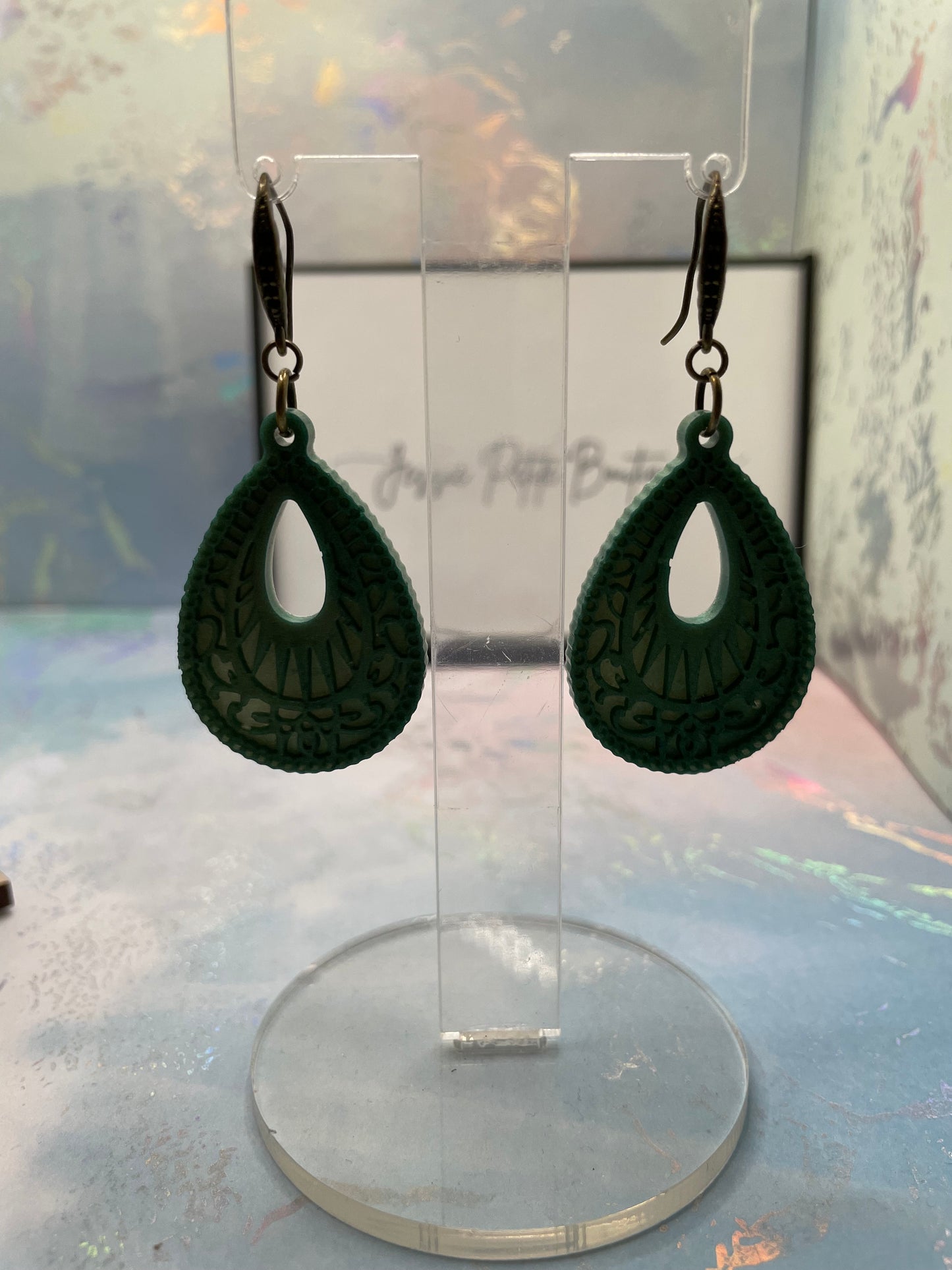 Green Detailed Teardrop Resin Earrings