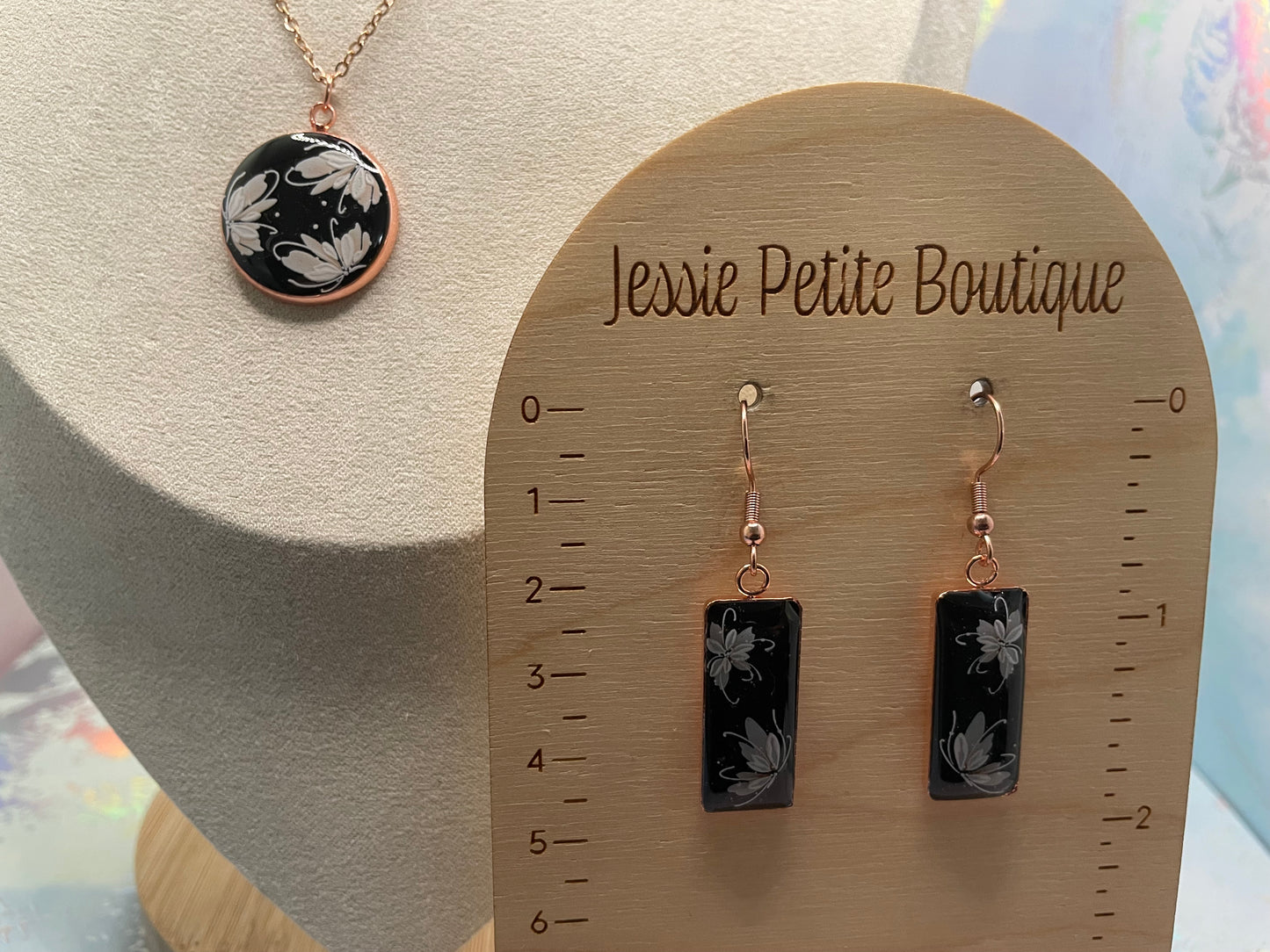 Ensemble Fleur Blanche sur Noir Or Rose-Acier Inoxydable