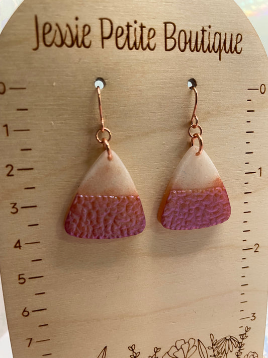 Boucles d'oreilles triangle géode prune blanche/caméléon - Sans nickel