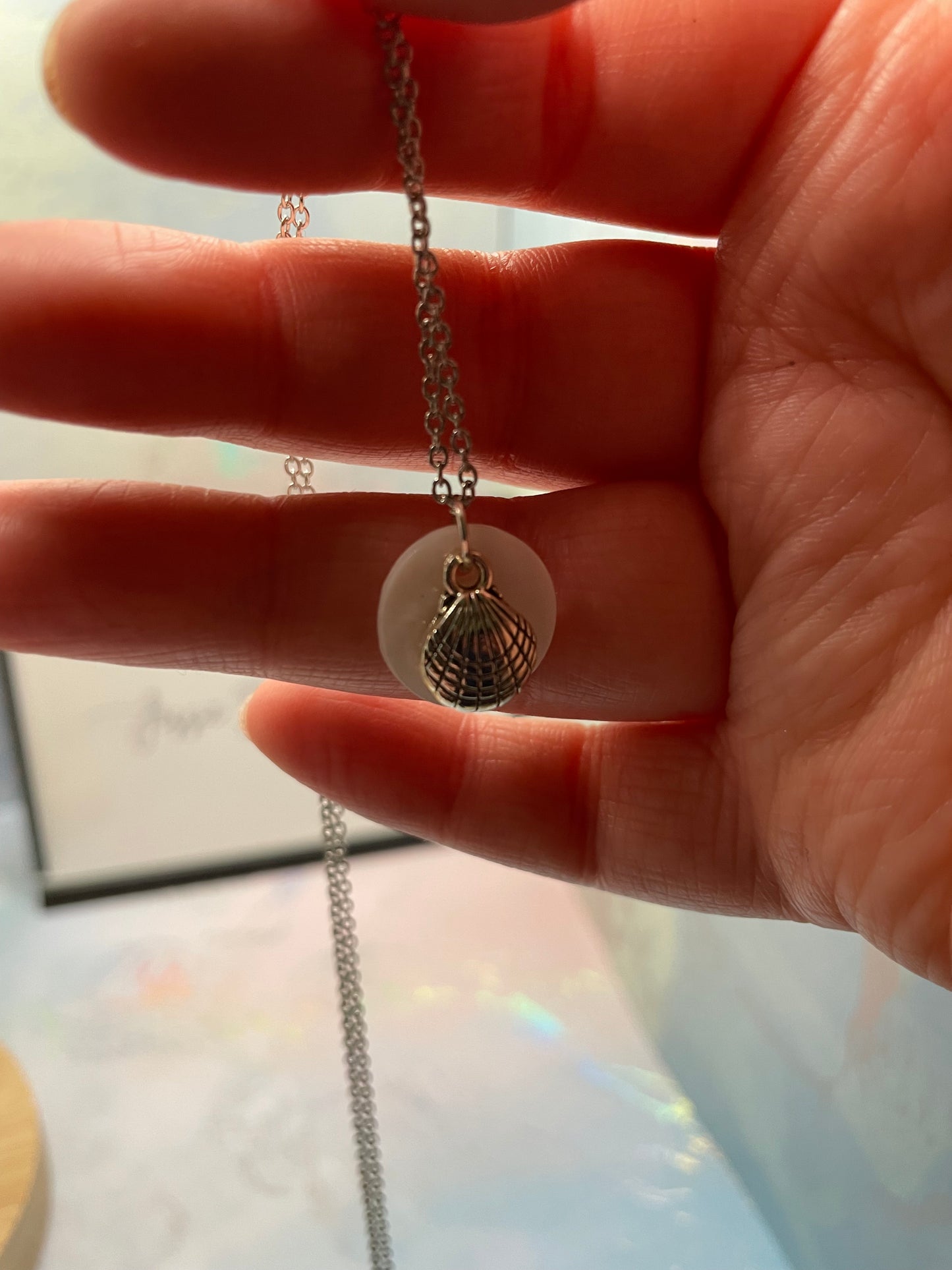 Silver Clam On Shell Necklace - 18''STAINLESS STEEL