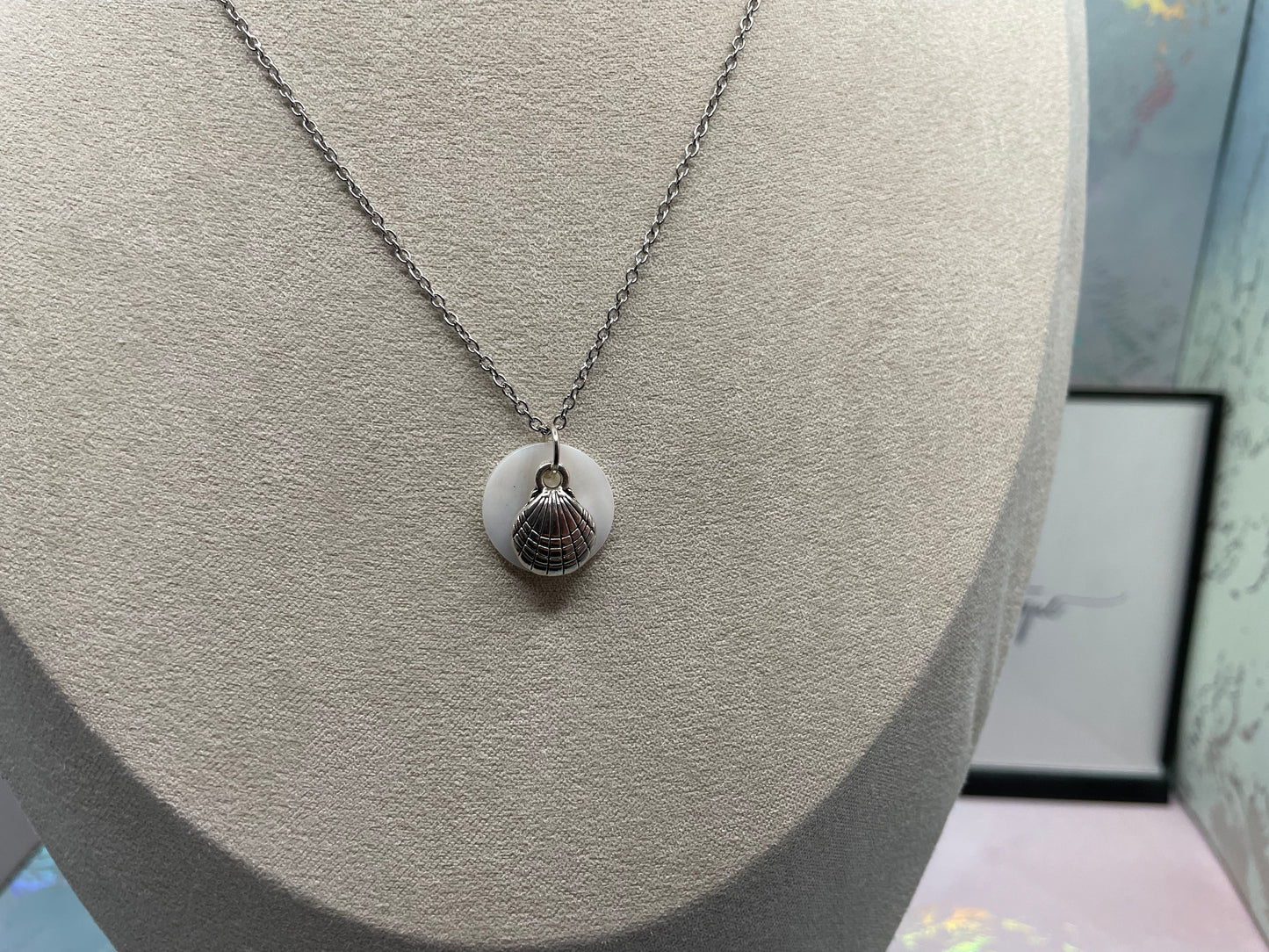 Silver Clam On Shell Necklace - 18''STAINLESS STEEL