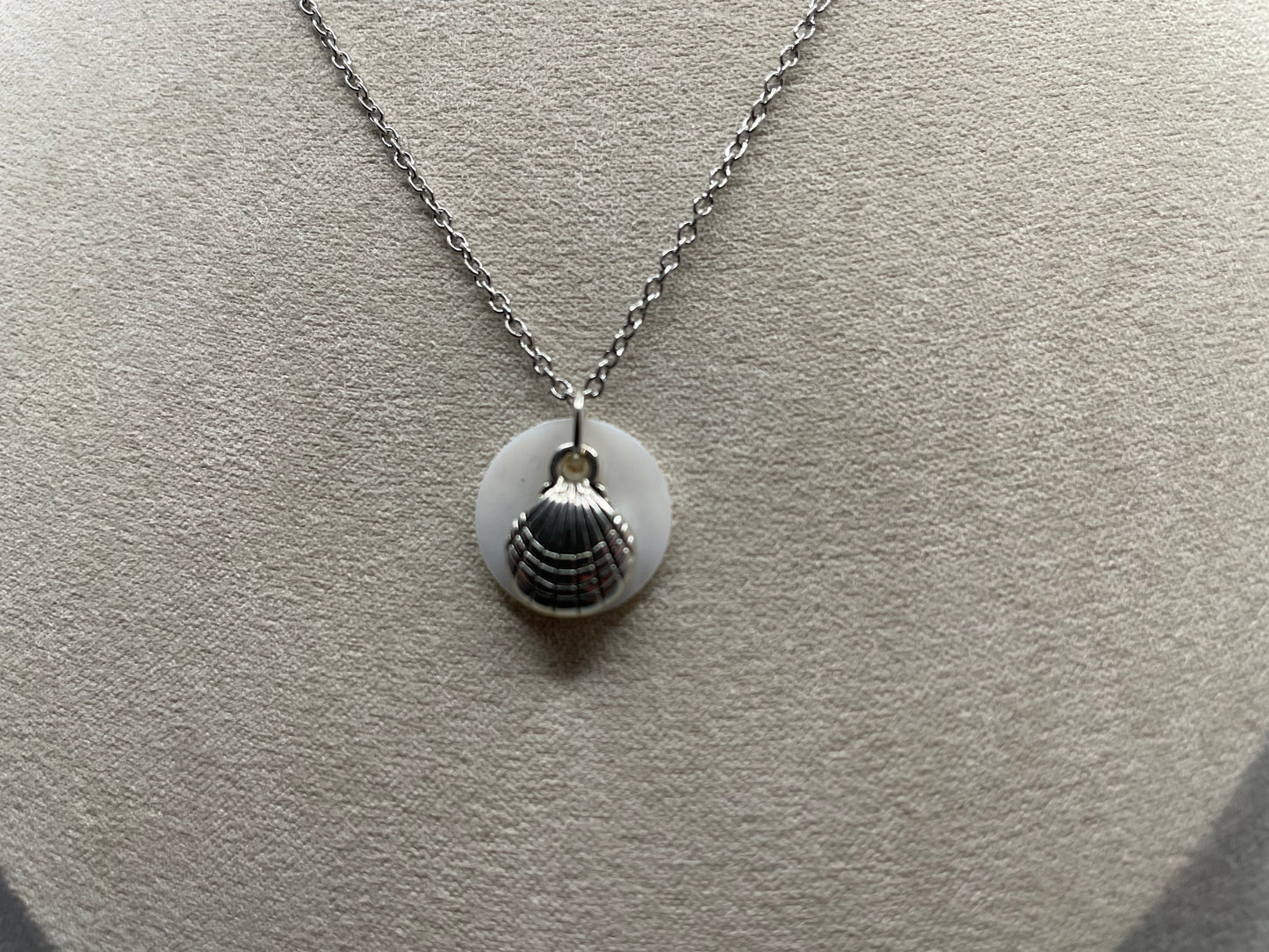 Silver Clam On Shell Necklace - 18''STAINLESS STEEL
