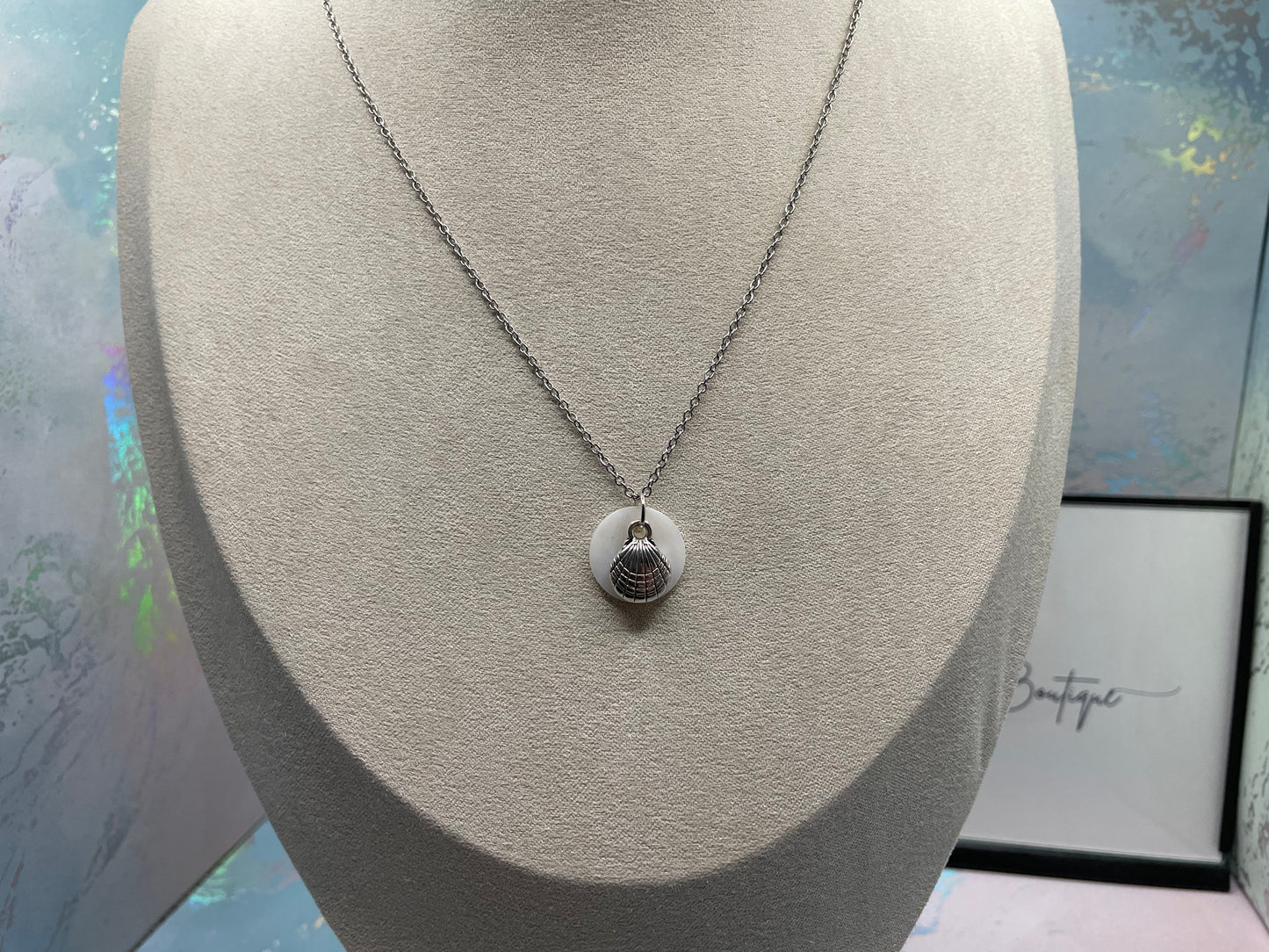 Silver Clam On Shell Necklace - 18''STAINLESS STEEL