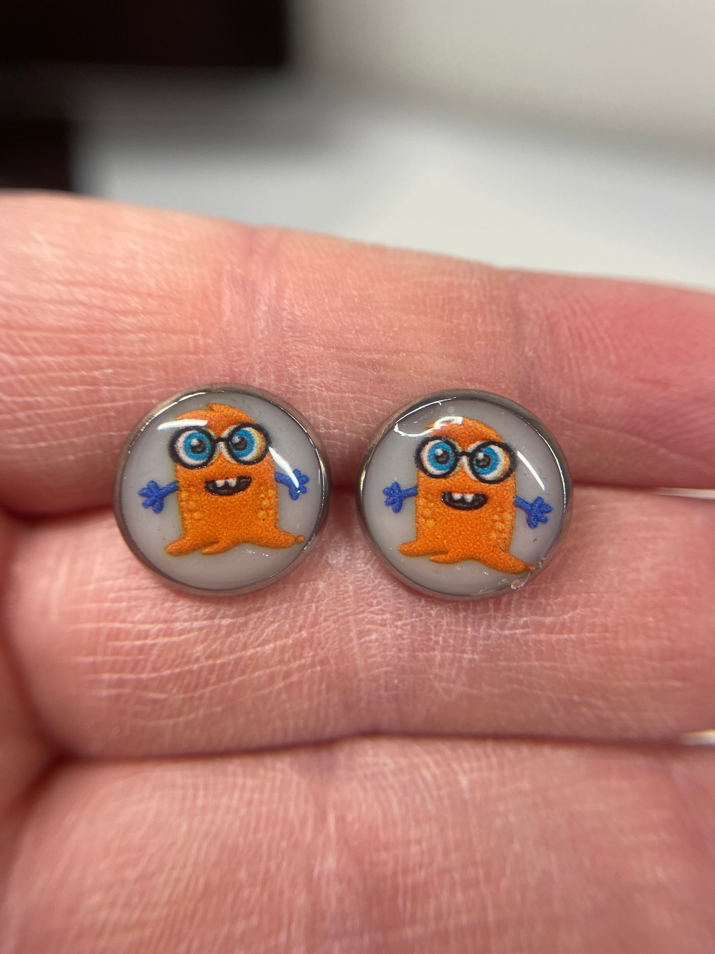 Boutons d'oreille monstre orange-Acier Inoxydable