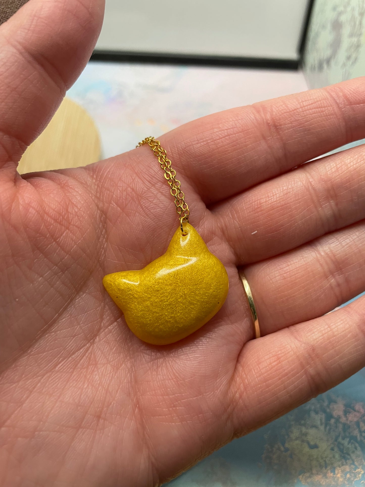 Yellow Cat Face Necklace- 20'' gold chain