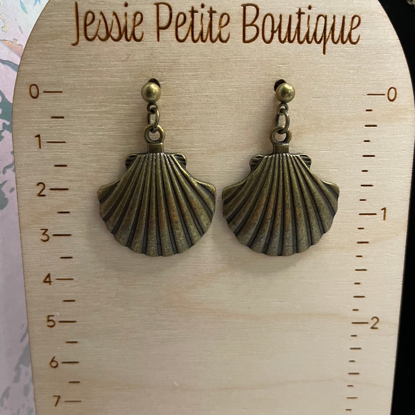 Collier en bronze avec coquillages 23''