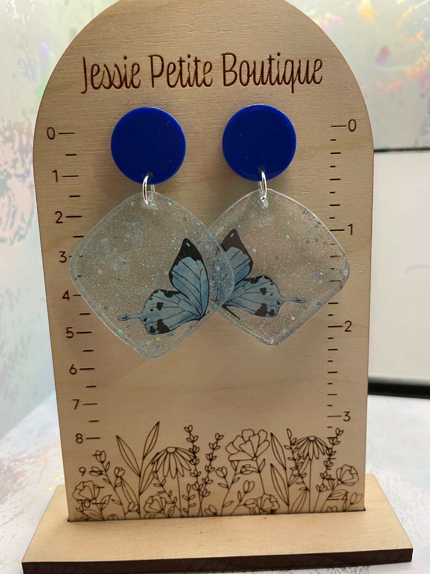 Boucles d'oreilles papillon bleu scintillant avec clou bleu – SANS NICKEL