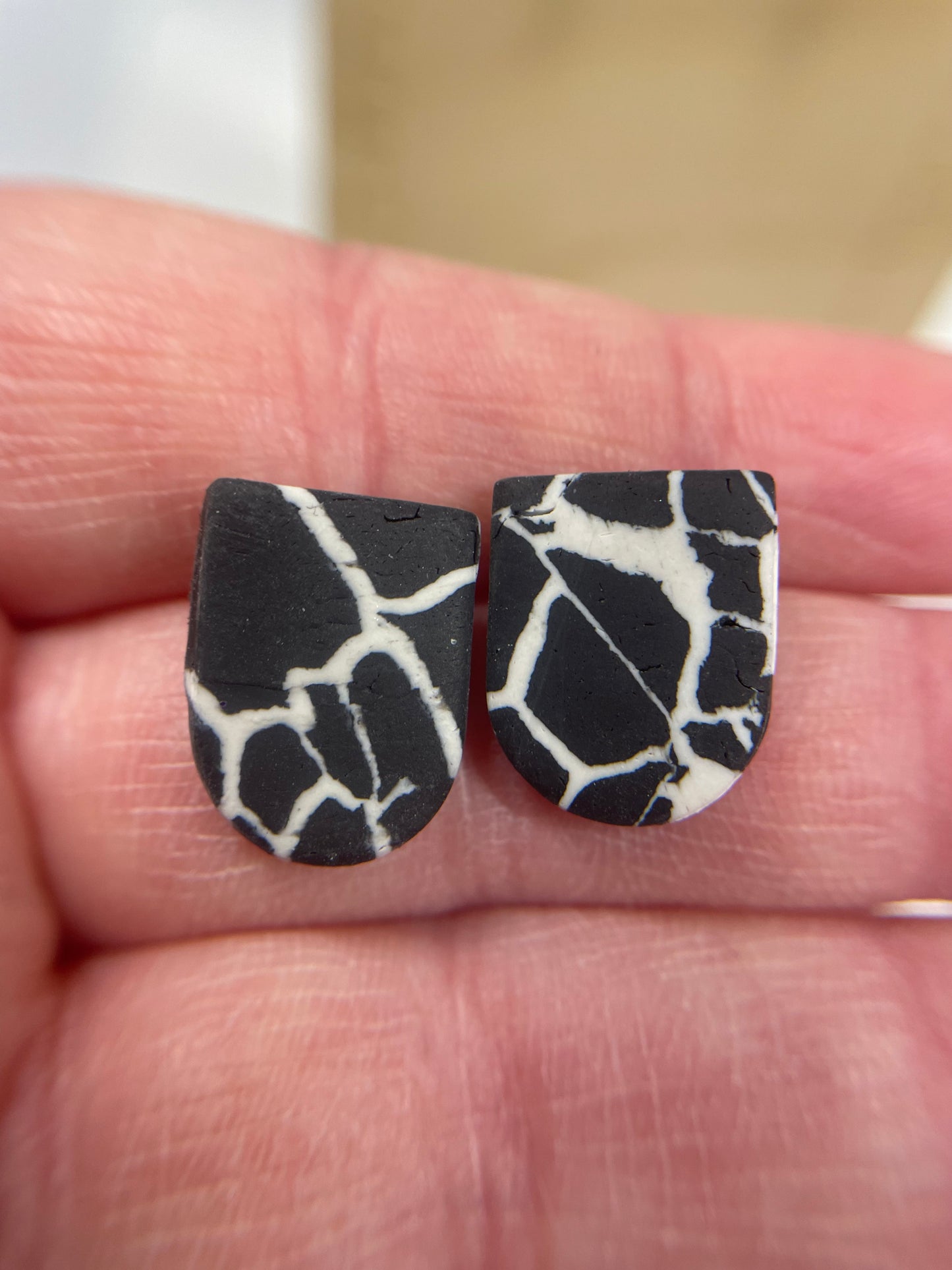 Bouton d'oreille Marbre Noir+Blanc-Sans Nickel